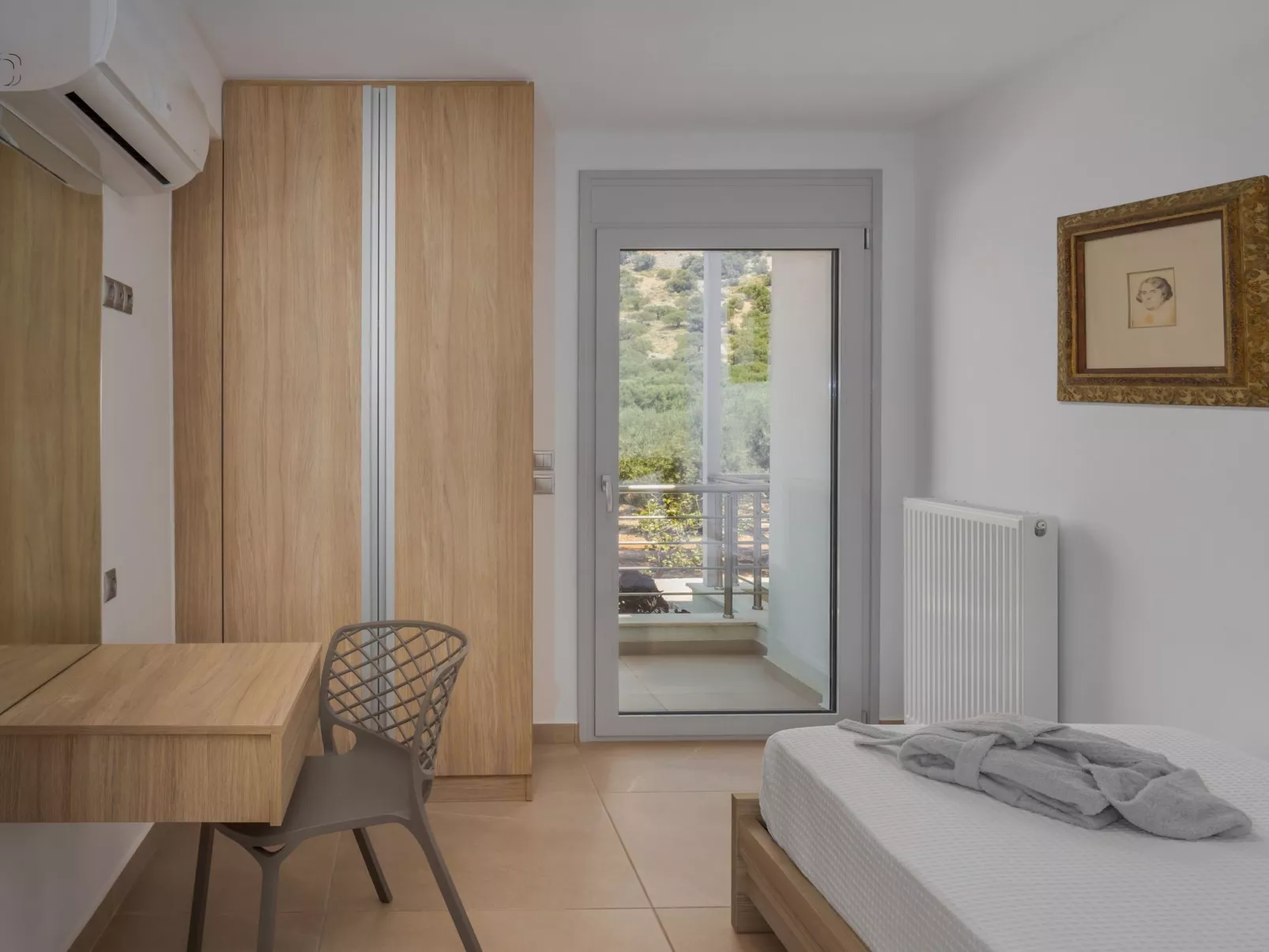 Villa mit Grillplatz und privatem beheiztem Pool-Dedans