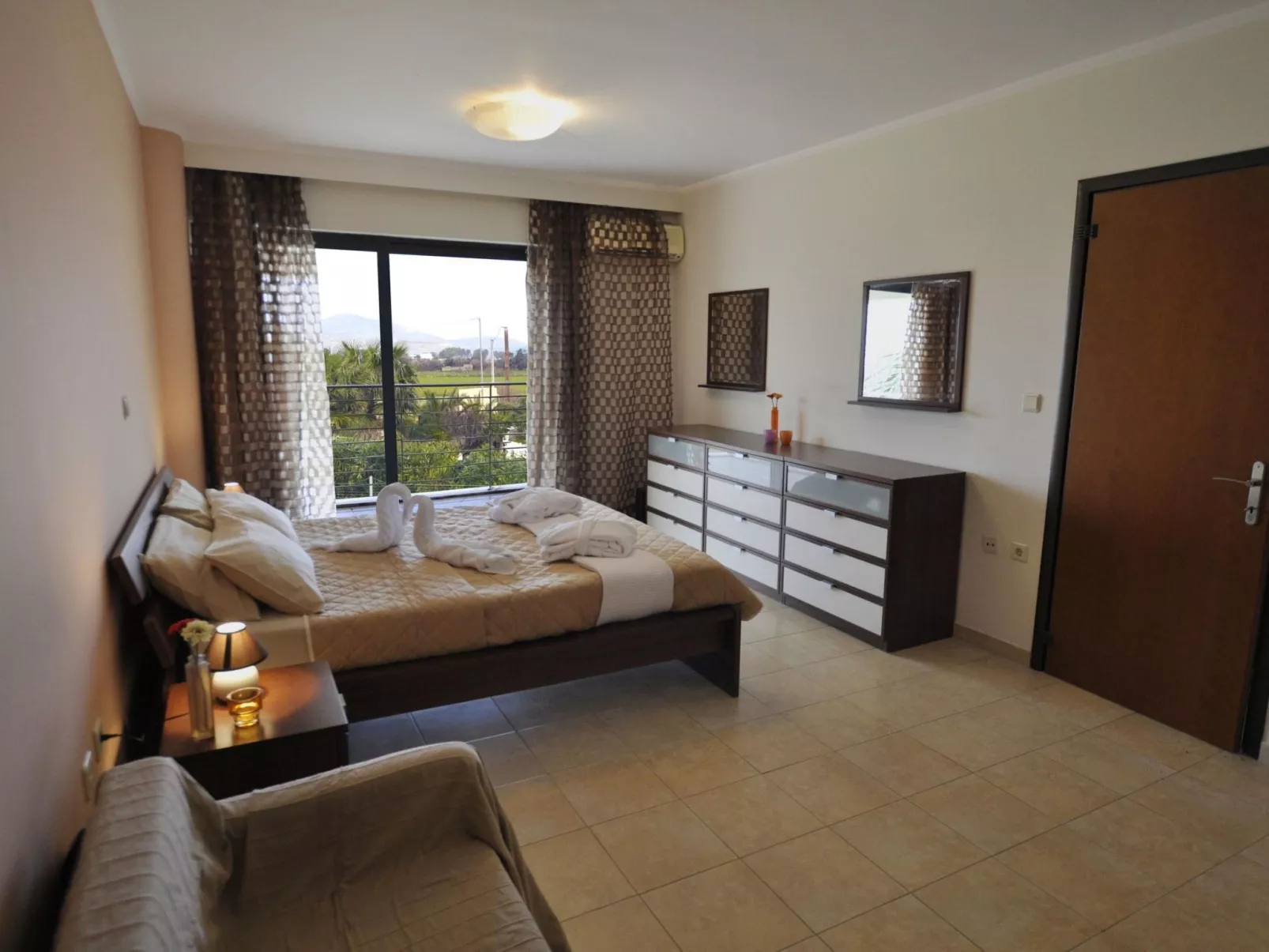 Ferienvilla "Xenos 2" mit Blick auf das Wasser-Inside