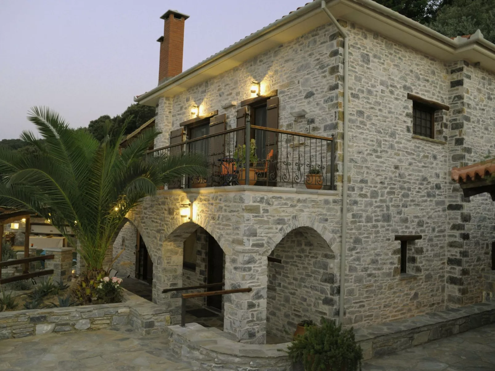 Anwesen mit eigenem Jacuzzi-Draußen