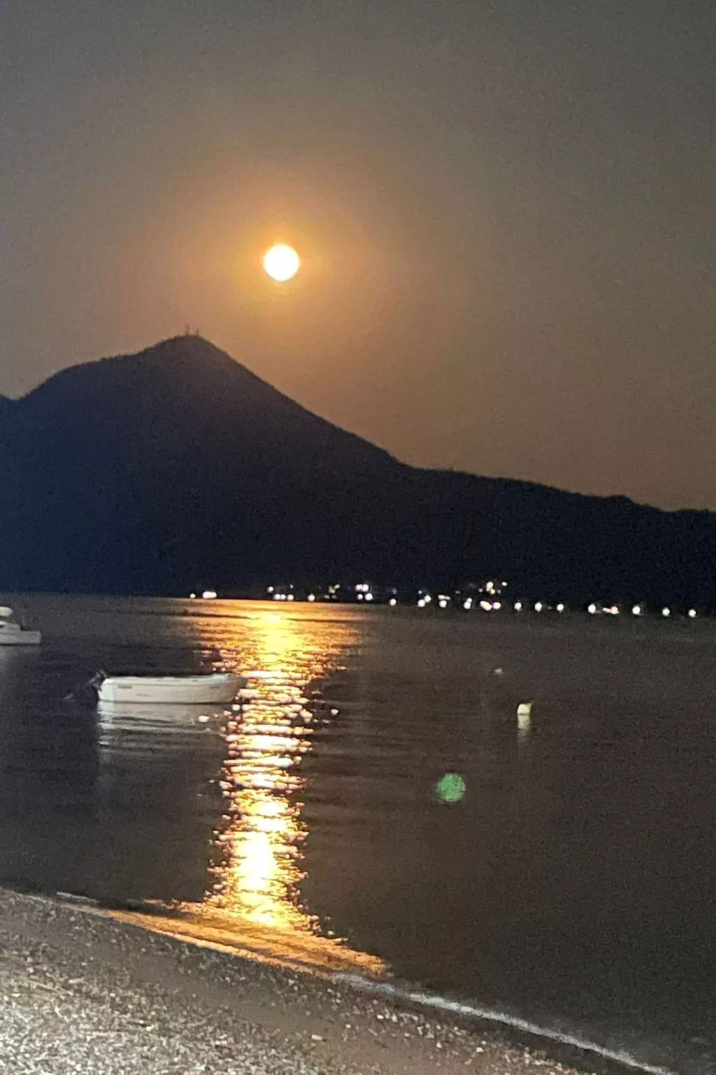 Tanjas Paradise-Inside