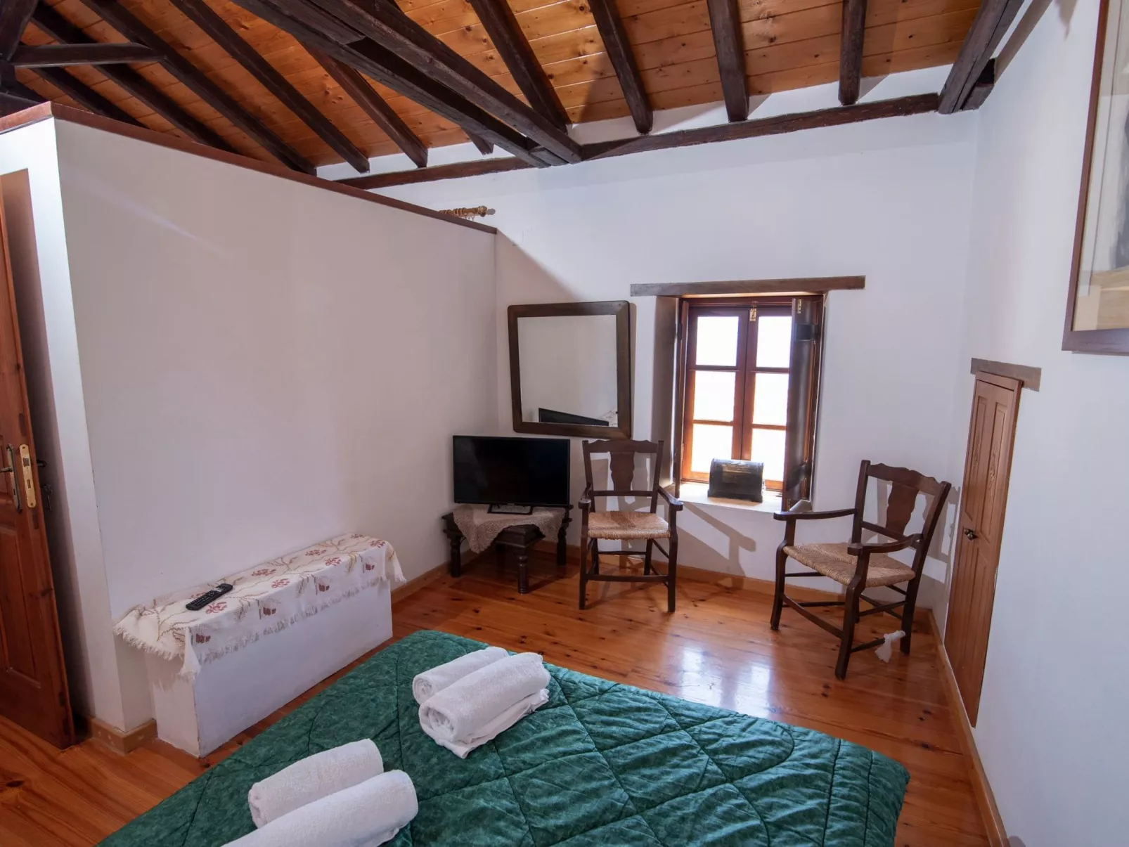 "3BRtraditionelles Haus" im Schloss-Inside