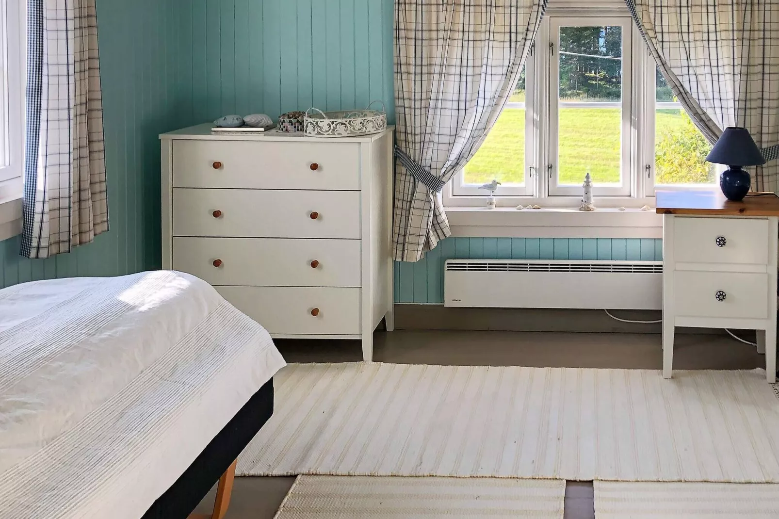 6 person holiday home in AVERØY-By Traum-Indoor
