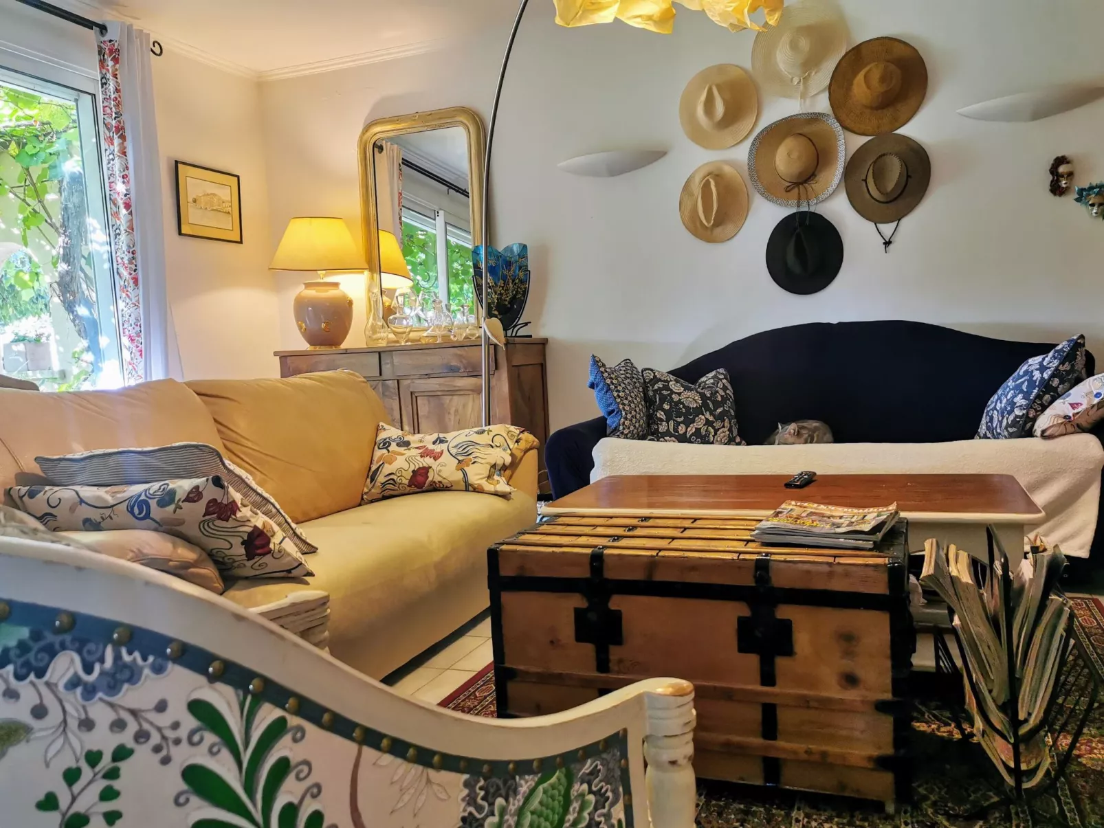 Auf dem Land mit Pool-Inside