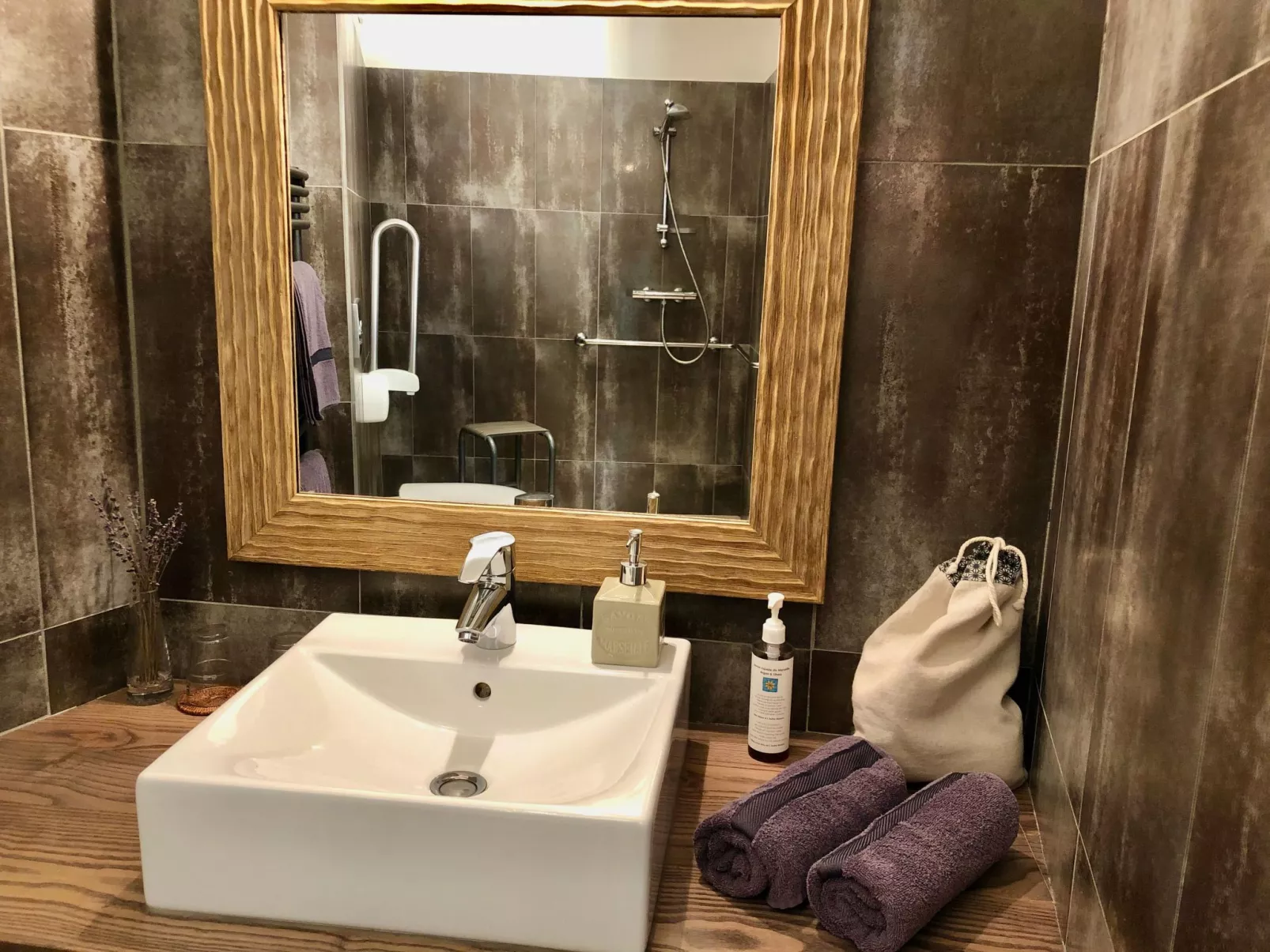 Haus mit Charakter in der Nähe von Uzès und den Cevennen-Drinnen