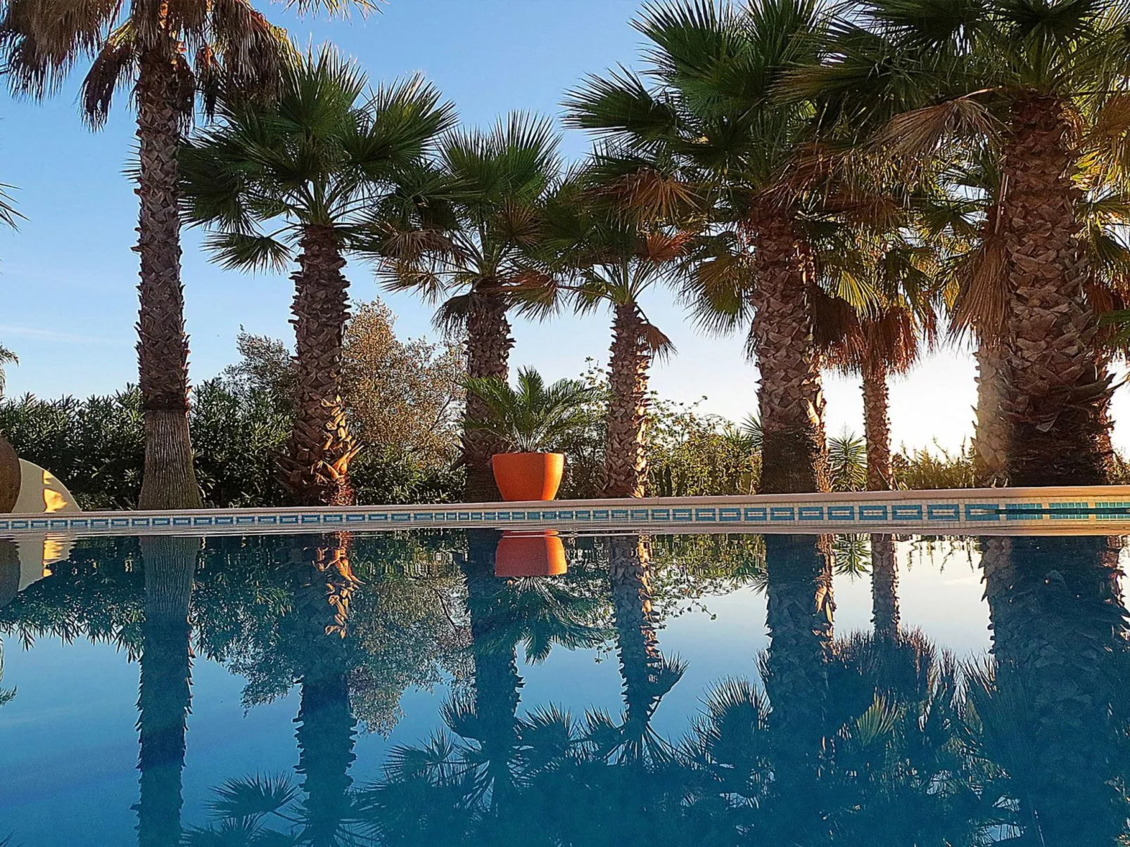 Luxuriöse Villa - Privater Pool und schöner Garten-Outside