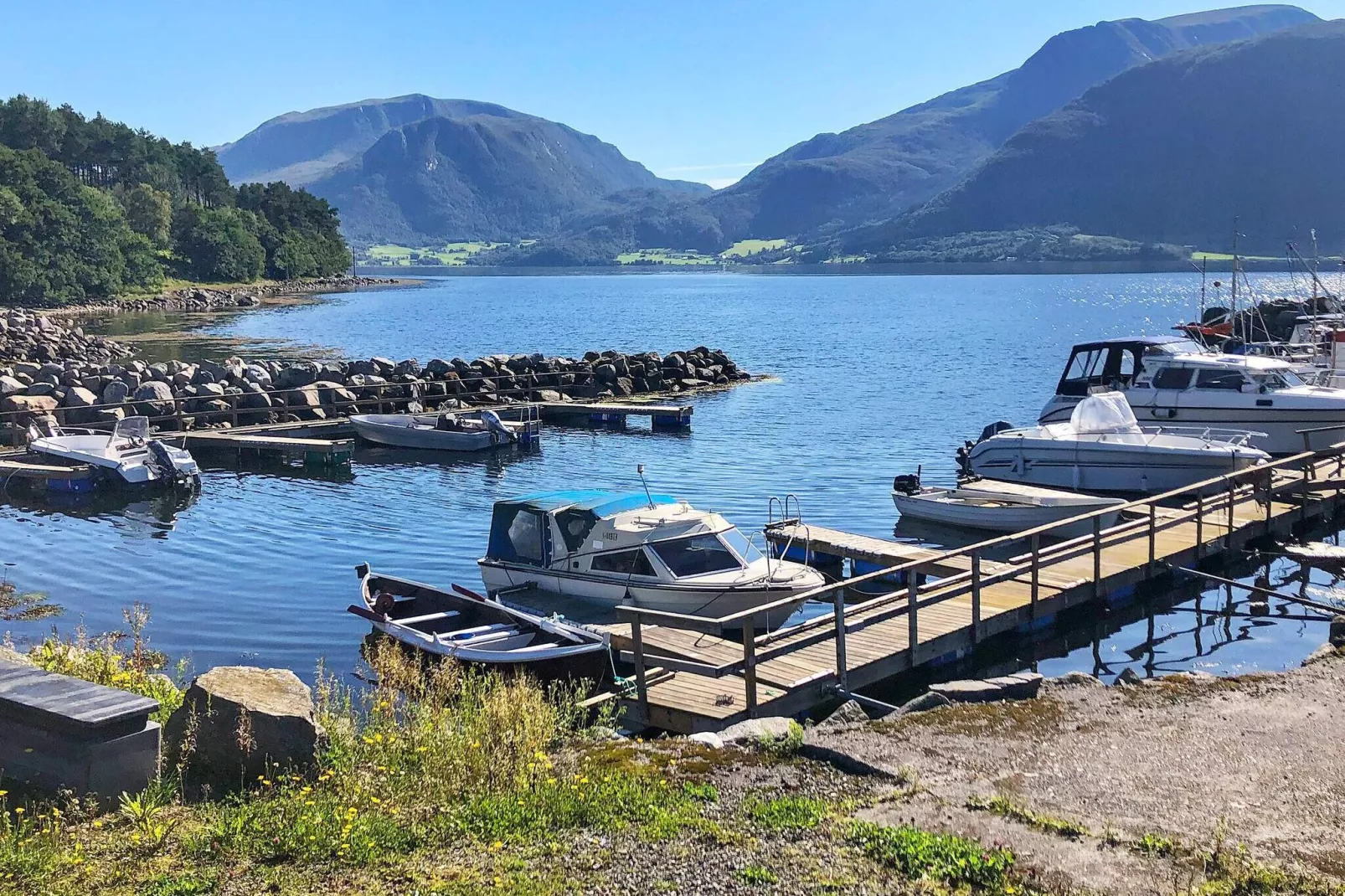 6 person holiday home in AVERØY-By Traum-Not tagged