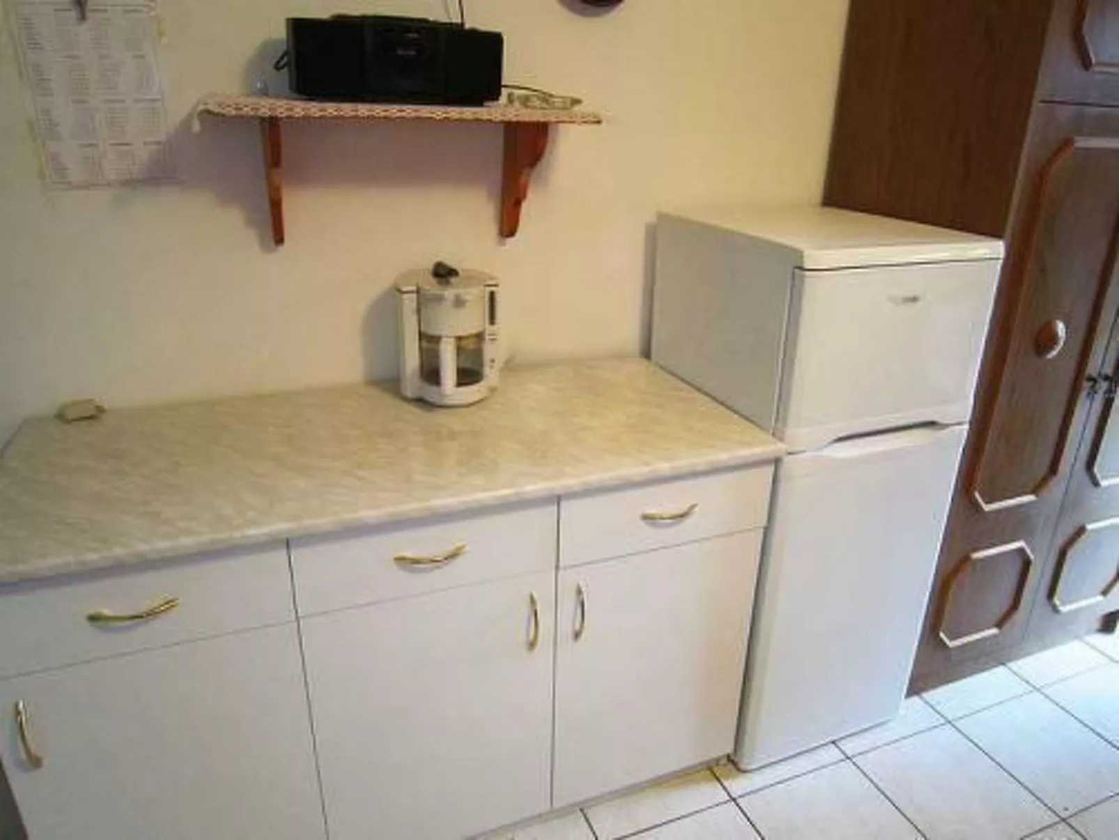 Appartement mit Terrasse-Drinnen