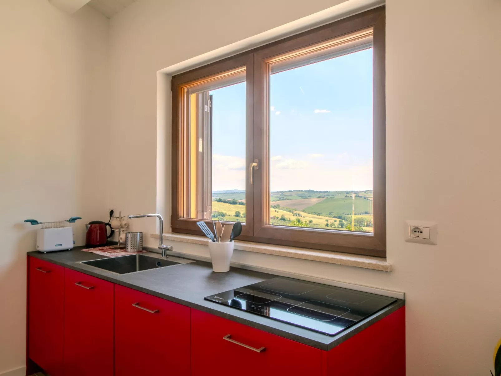 Haus mit Terrasse mit Aussicht und Gemeinschaftspool-Inside