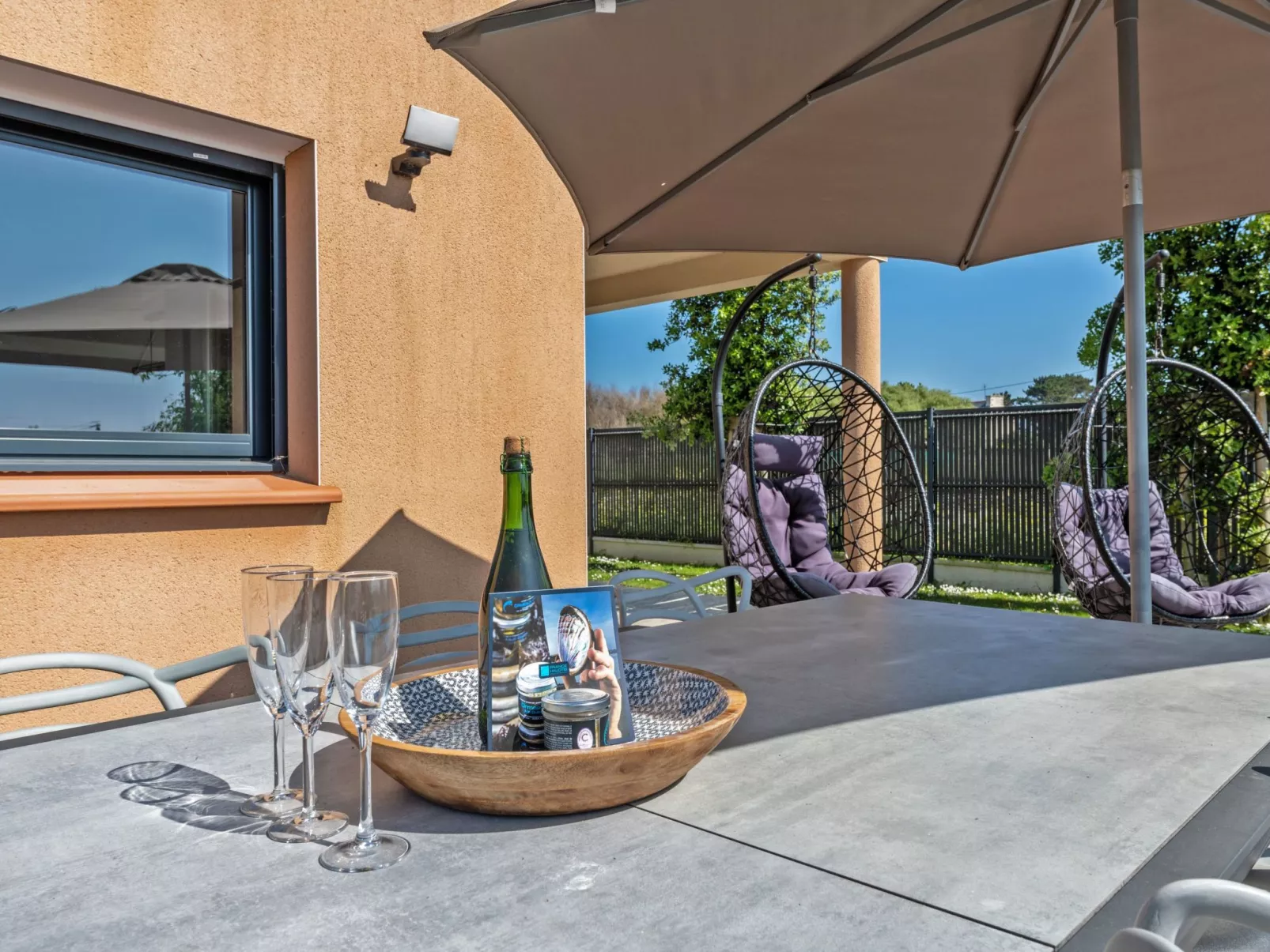 Ferienvilla "Ti Laouen" mit privatem Pool-Draußen