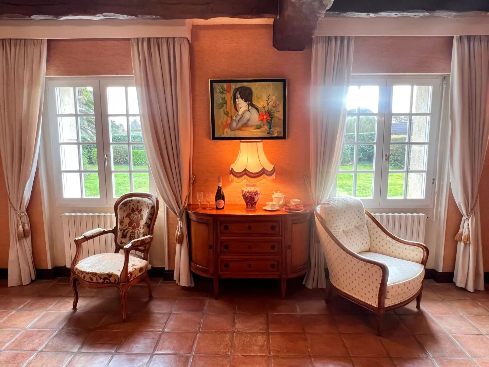 VILLA TRO NAOD-Dedans