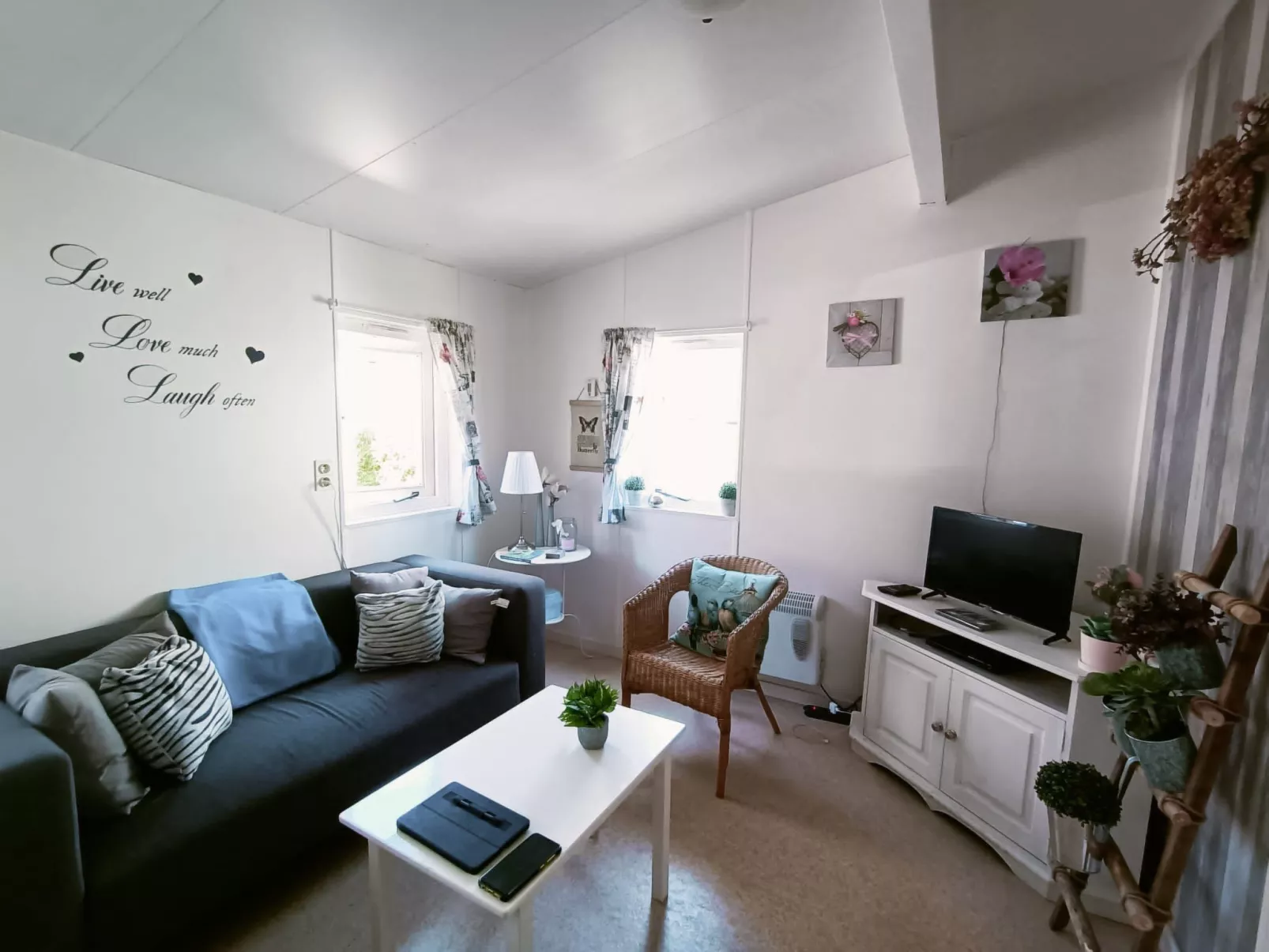 Chalet B10 Yemanisi in der Dordogne-Inside