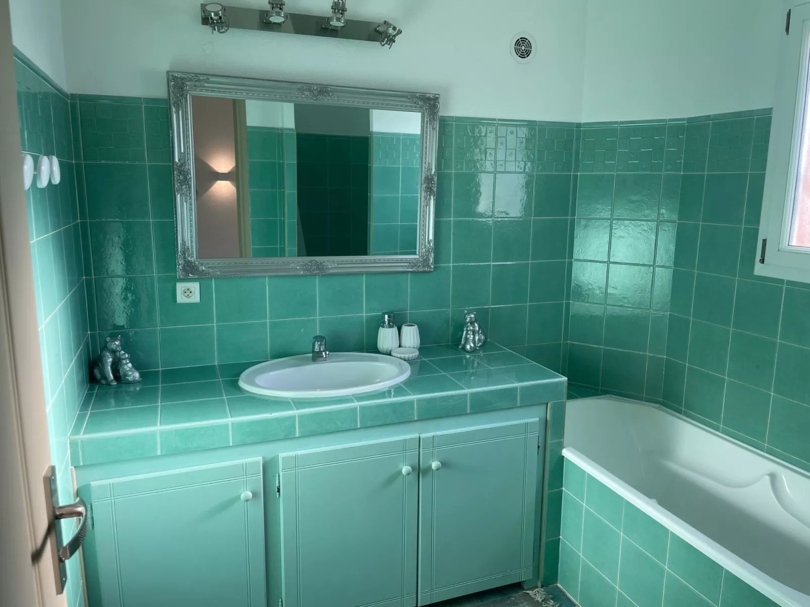 Ferienvilla "Azura" mit eigenem Pool-Inside