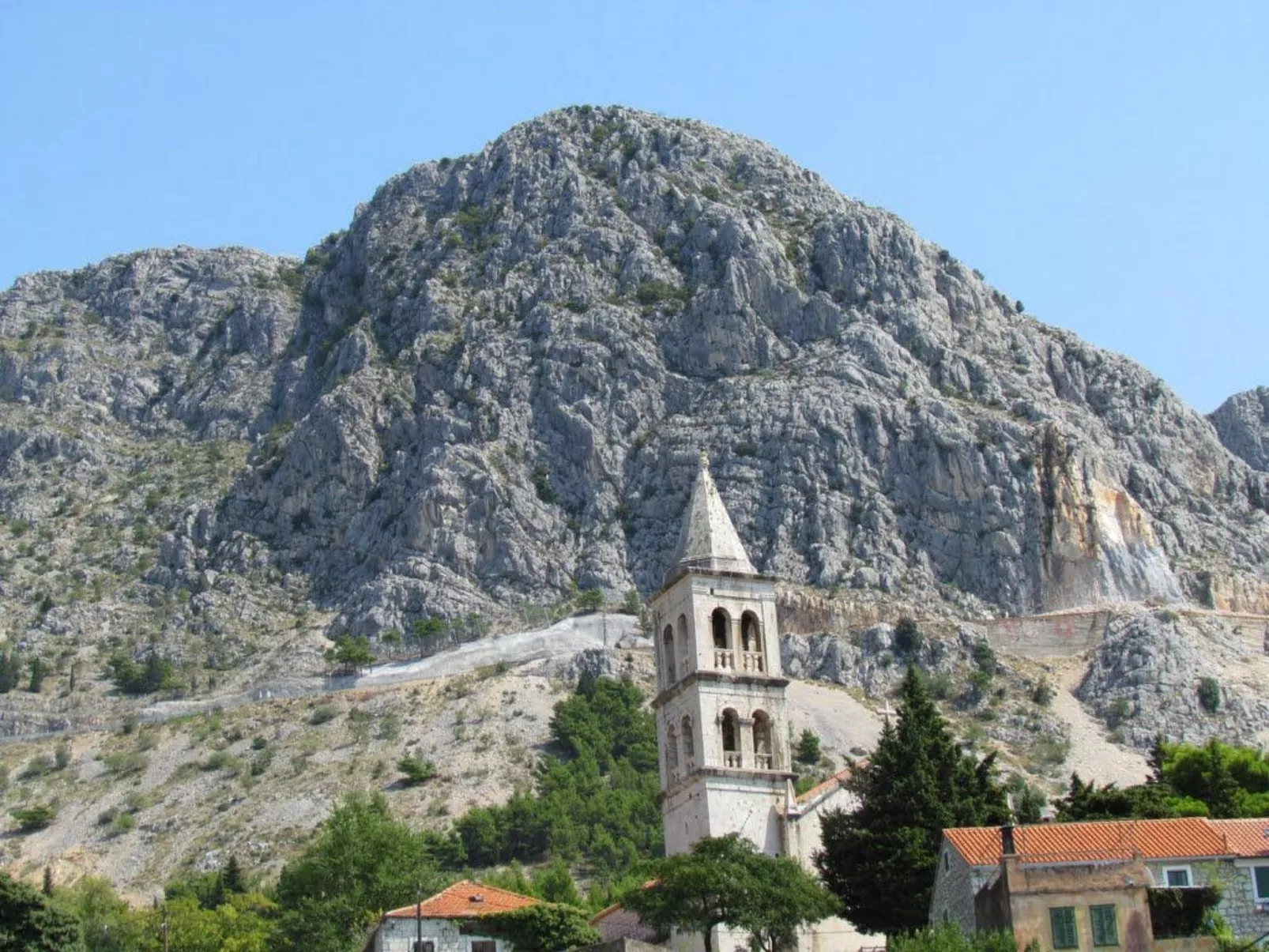 Mit Blick auf das Wasser-Outside