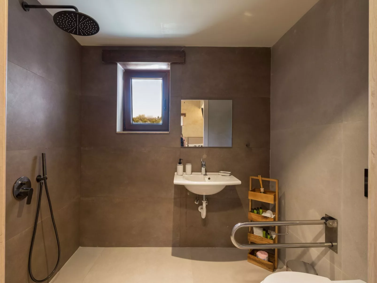 Brandneue Villa mit Meerblick, privatem Pool und Ping Pong-Dedans