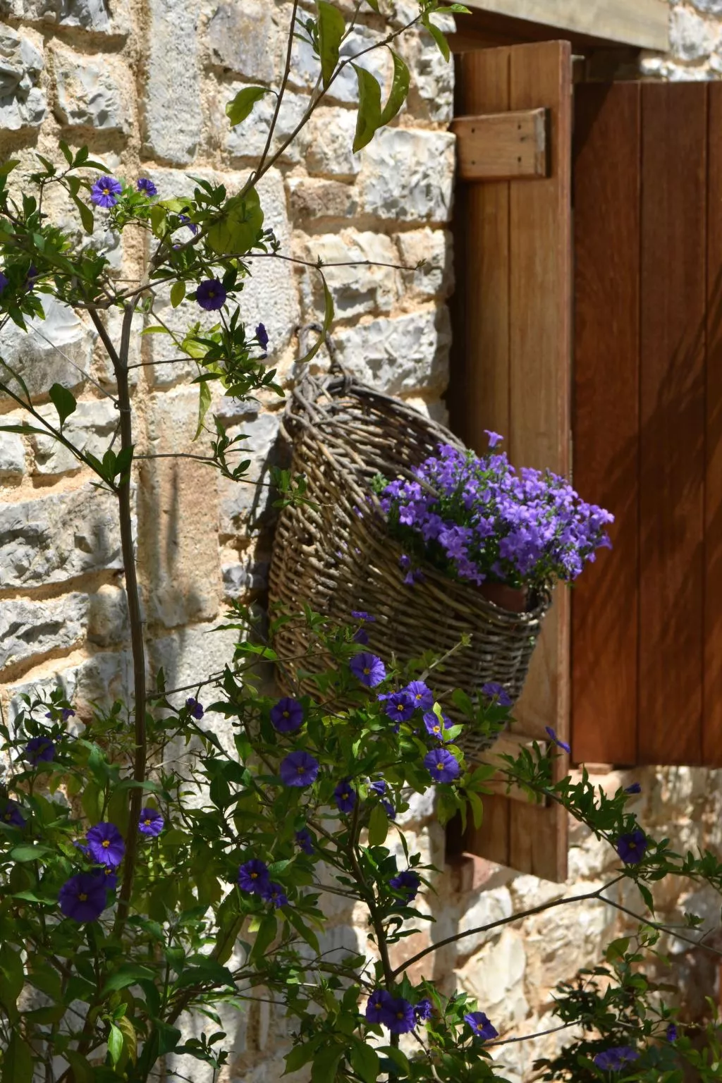 "Stone Retreat"-Dehors