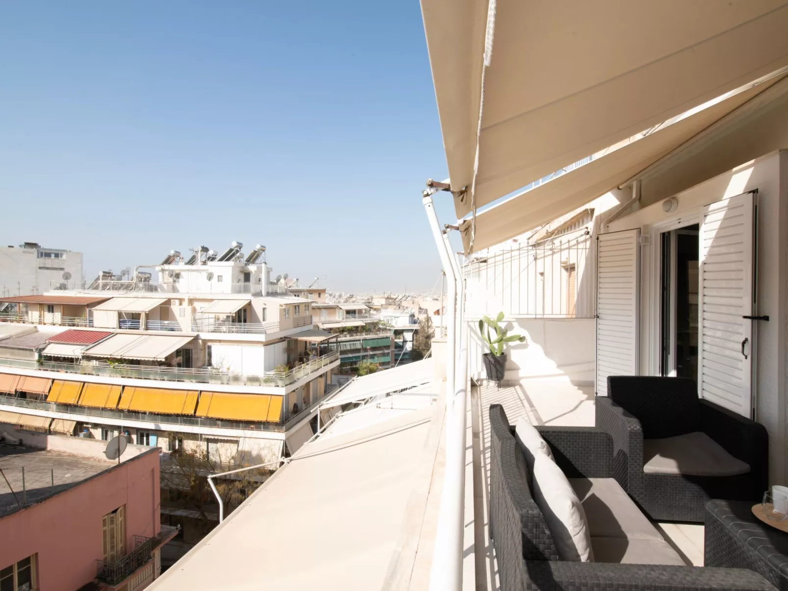 Athen von unserem Haus aus, wenige Schritte von der Akropolis entfernt-Inside