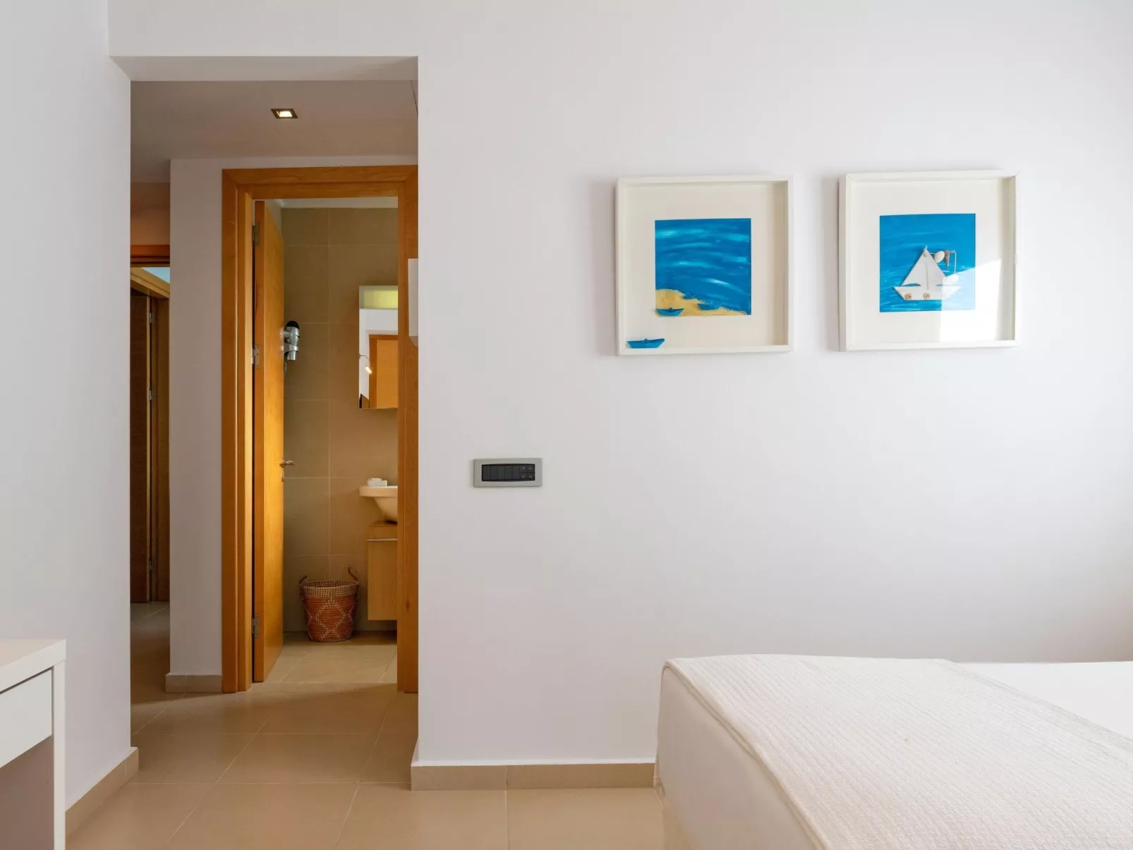 Schöne weiße Ferienvilla Liebe-Dedans