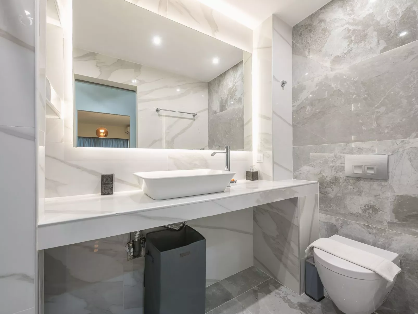 Stilvolle 2 Schlafzimmer, nur wenige Schritte von Fokionos Negri-Inside