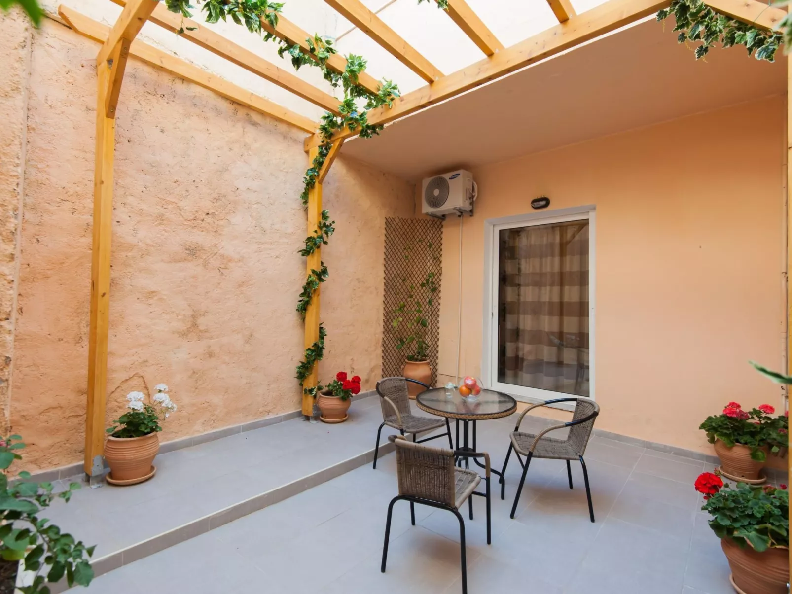 Mit Balkon für 3 Personen-Dedans