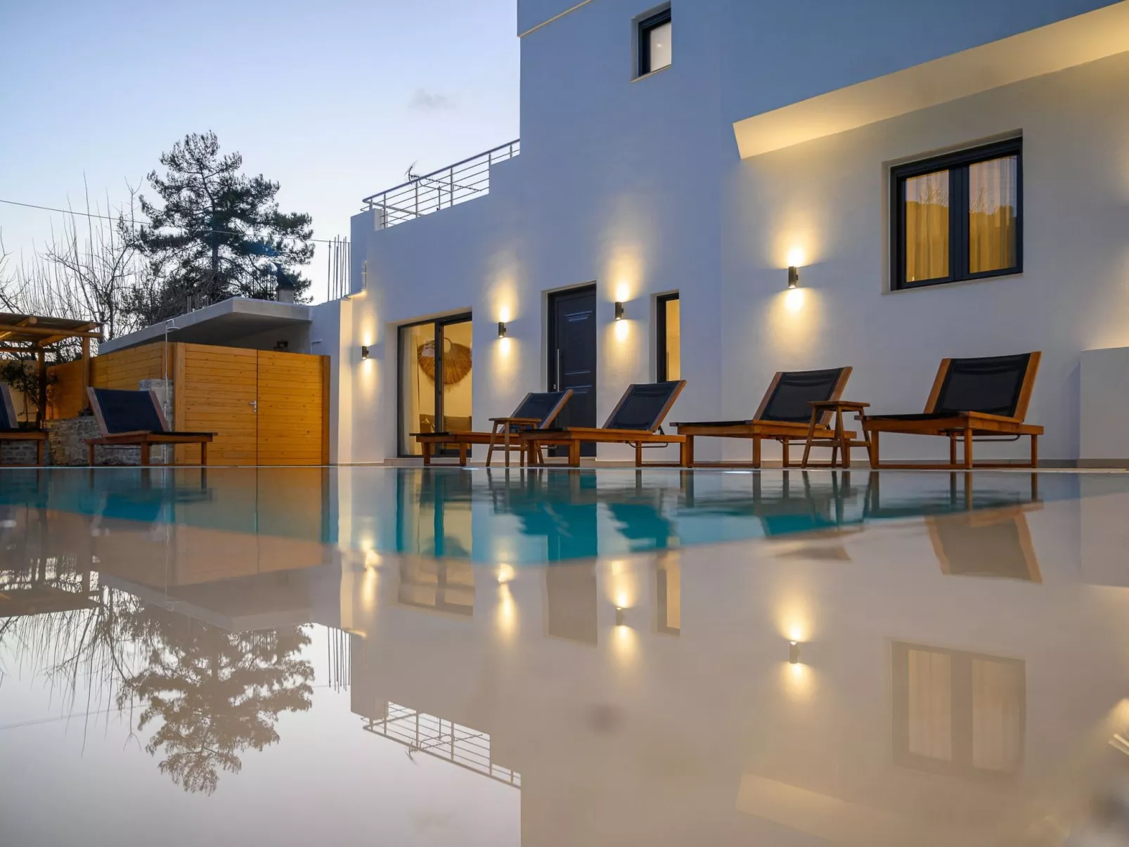 Calma-Image-tags.info