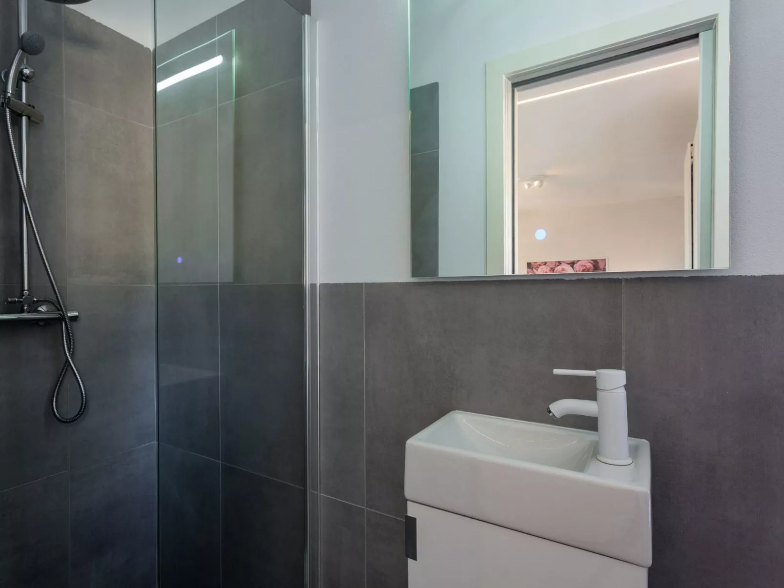 Ferienvilla "Mouraria" mit Blick auf das Wasser-Image-tags.info