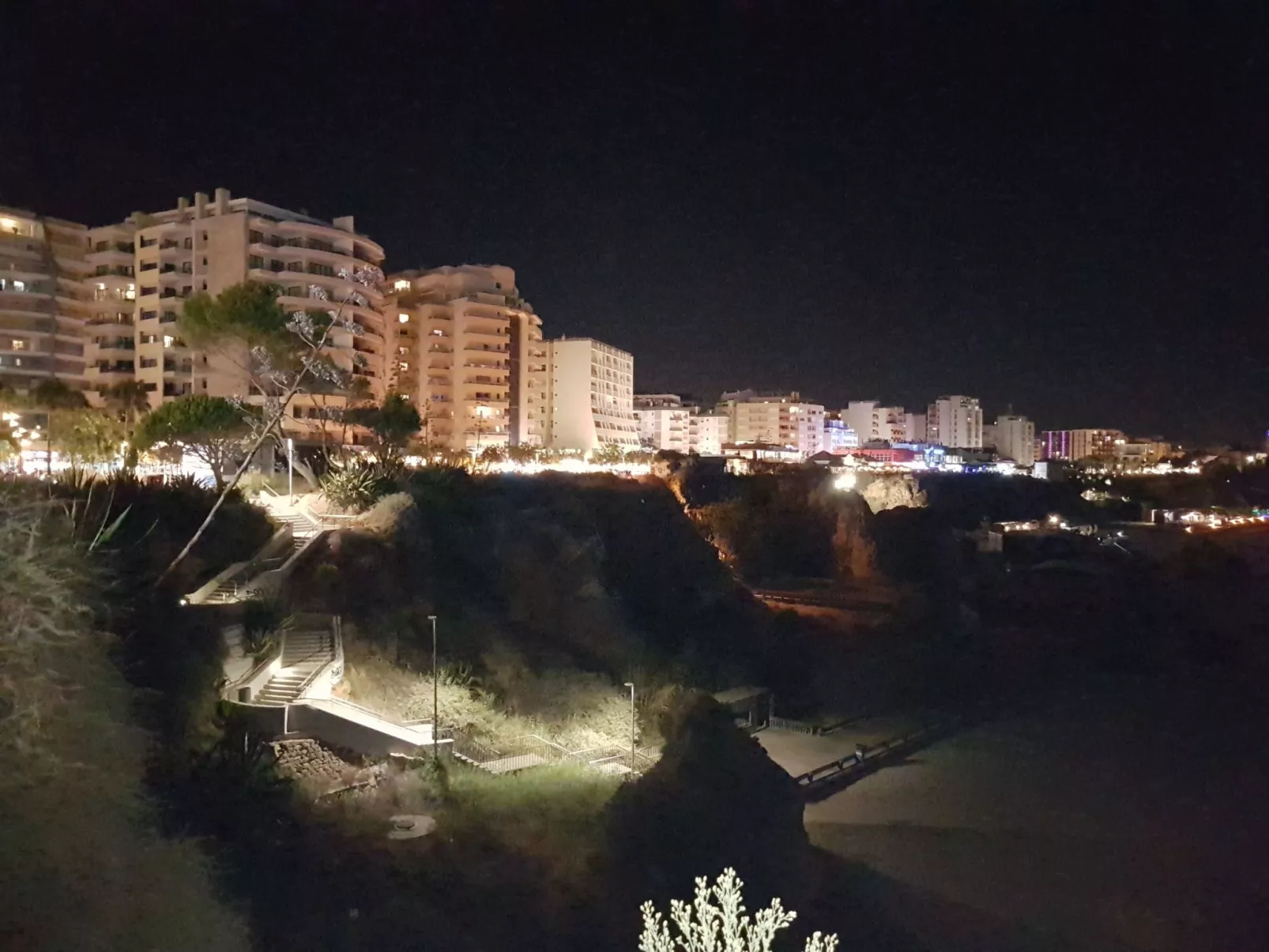 Für 4 Personen ca. 48 m&sup2; in Praia da Rocha, Algarve (Westalgarve)-Draußen