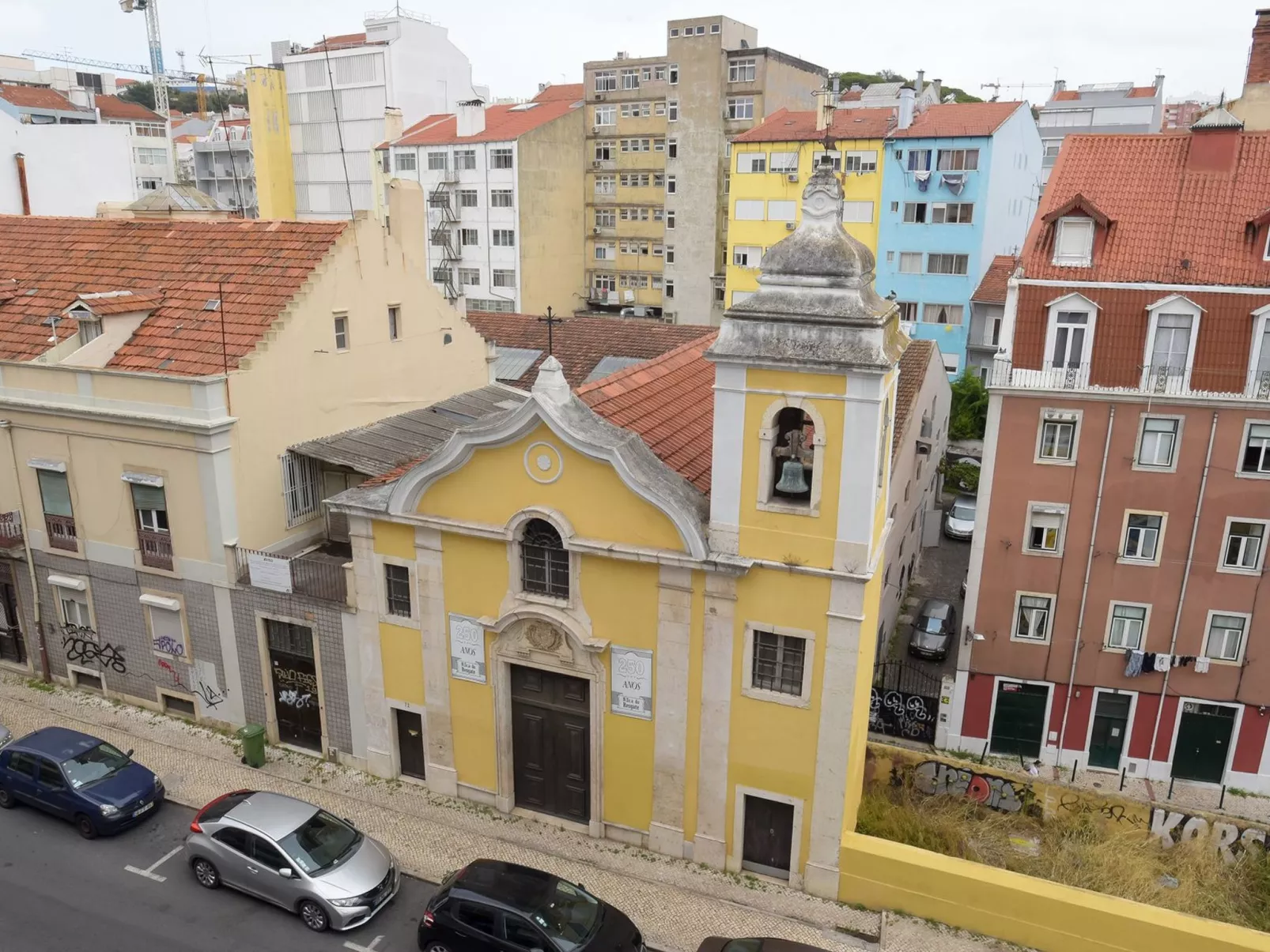 Zentrale Wohnung in Lissabon-Outside