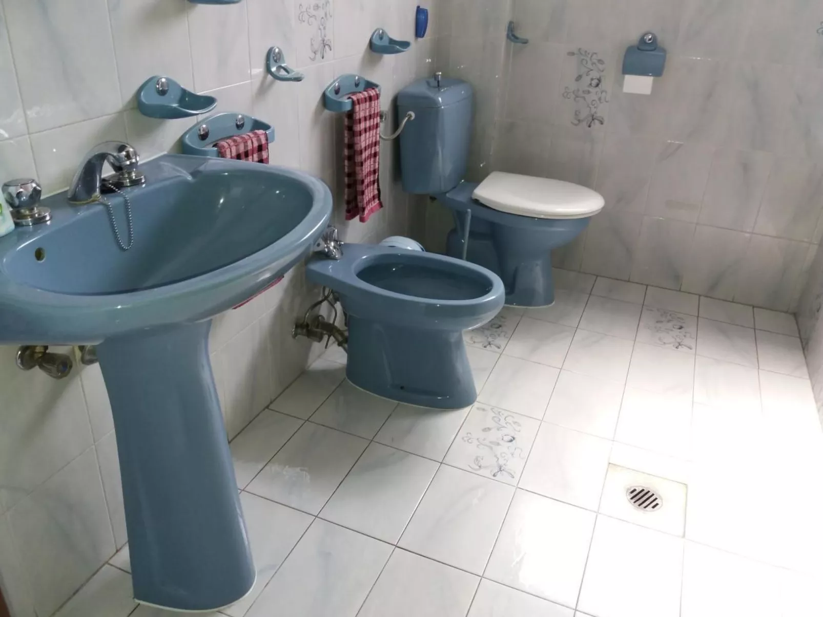 Appartement mit Terrasse-Image-tags.info