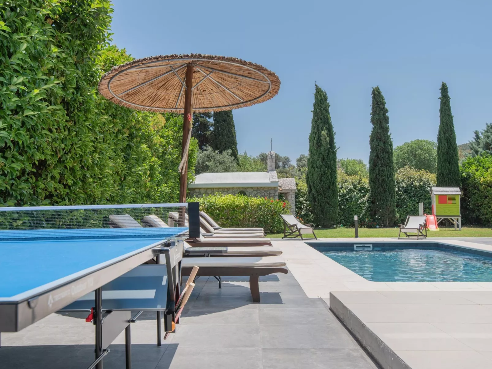 Luxuriöse Ferienvilla Elena-Dehors