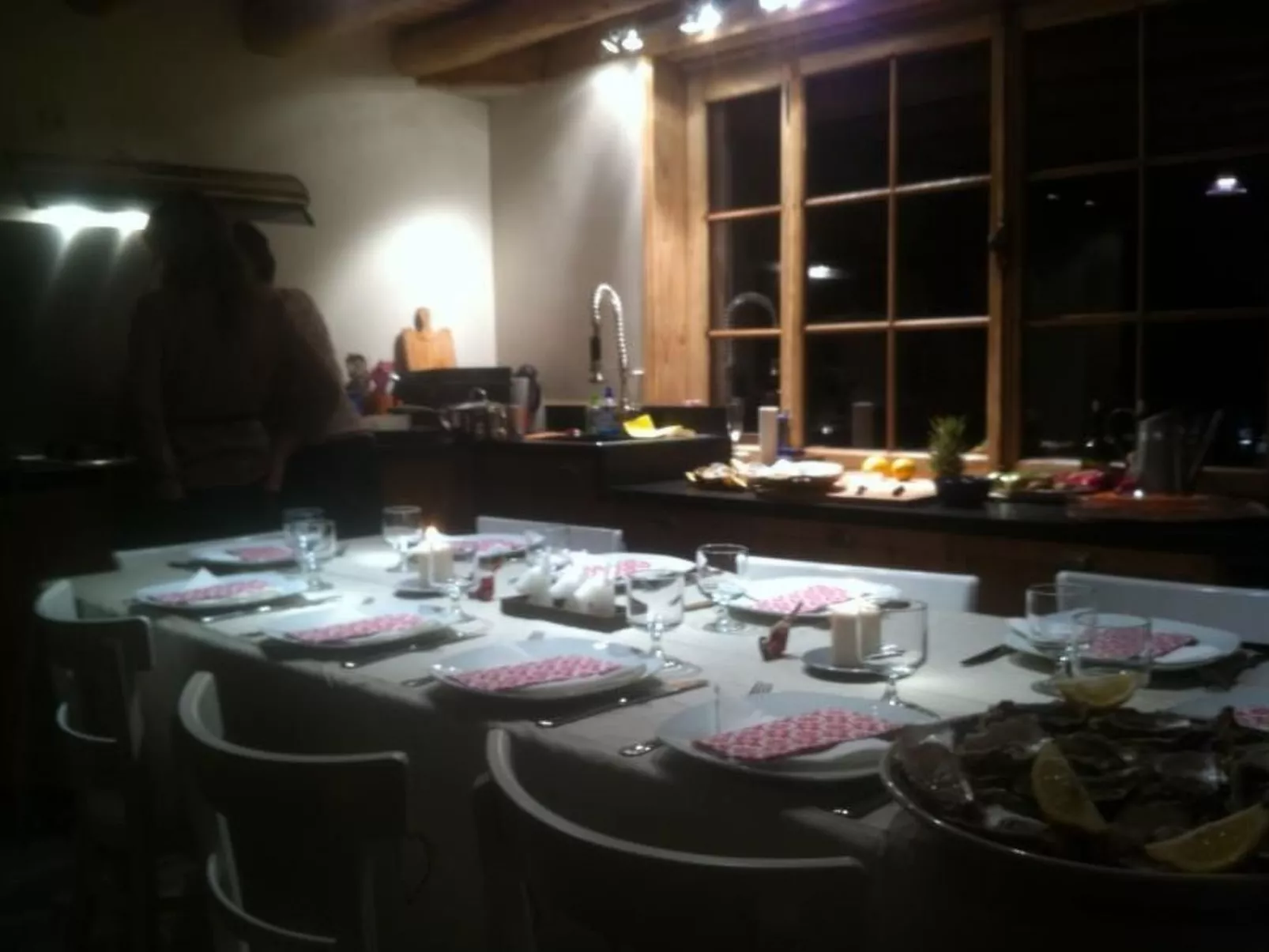 Für 8 Personen und 4 Kinder-Inside