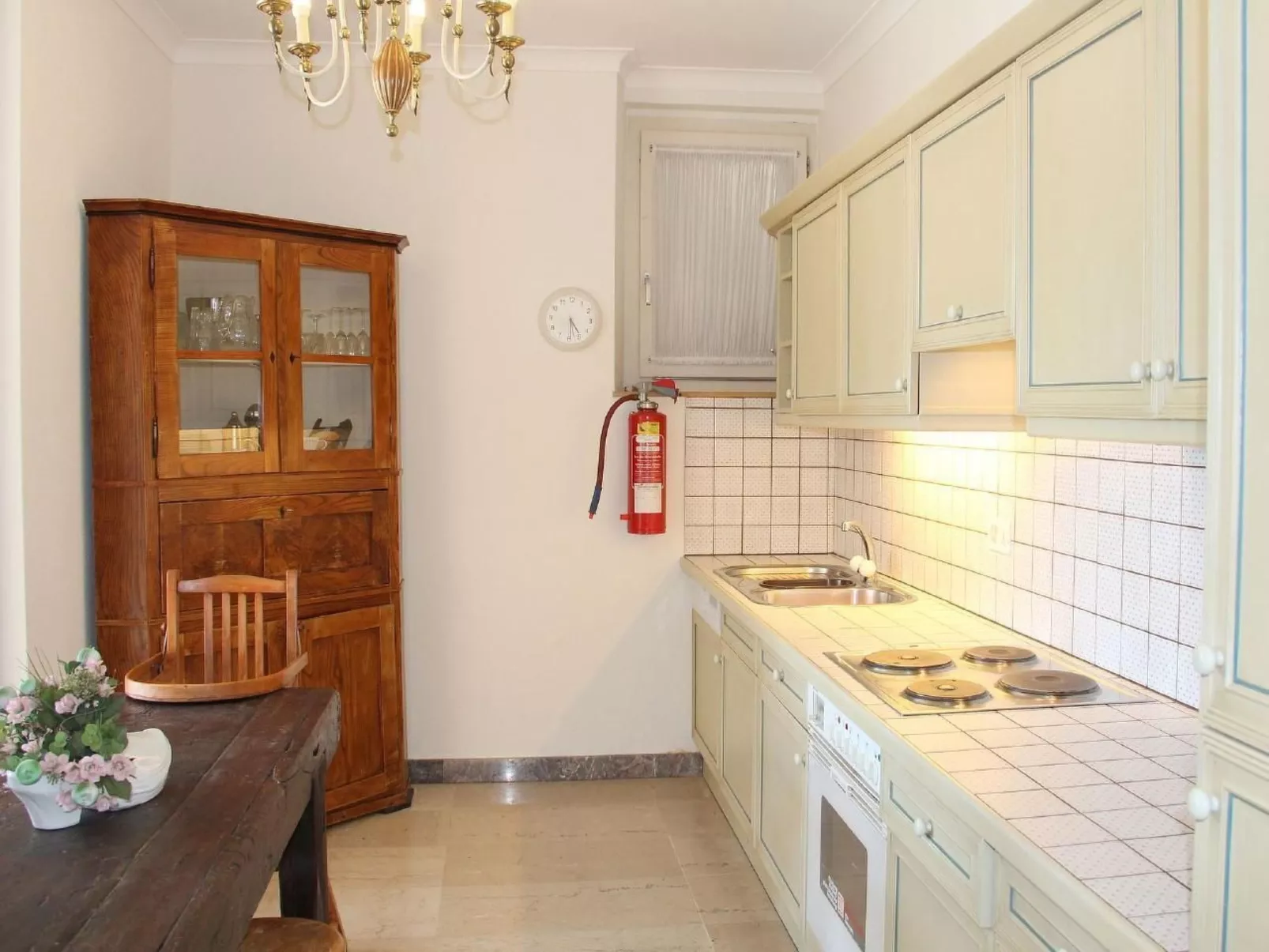 Barony Villa-Drinnen