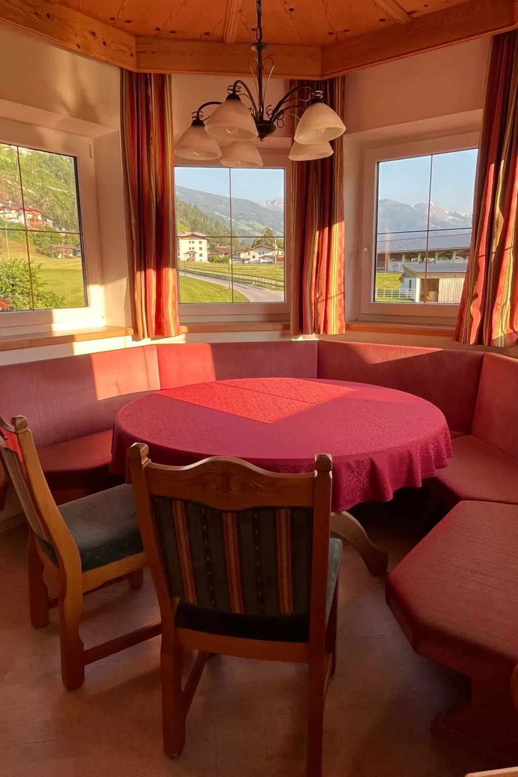 Sonnenapartment-Dedans