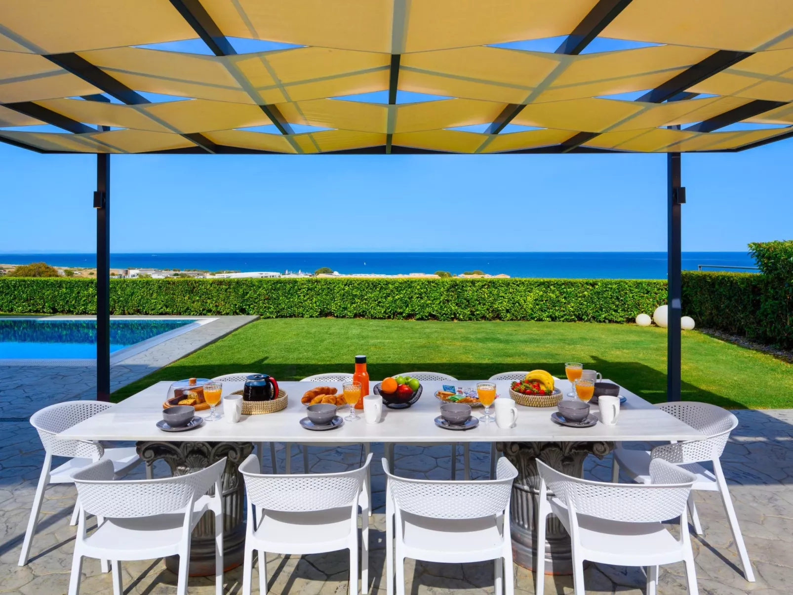 Moderne Villa mit Hügel- und Meerblick-Outside