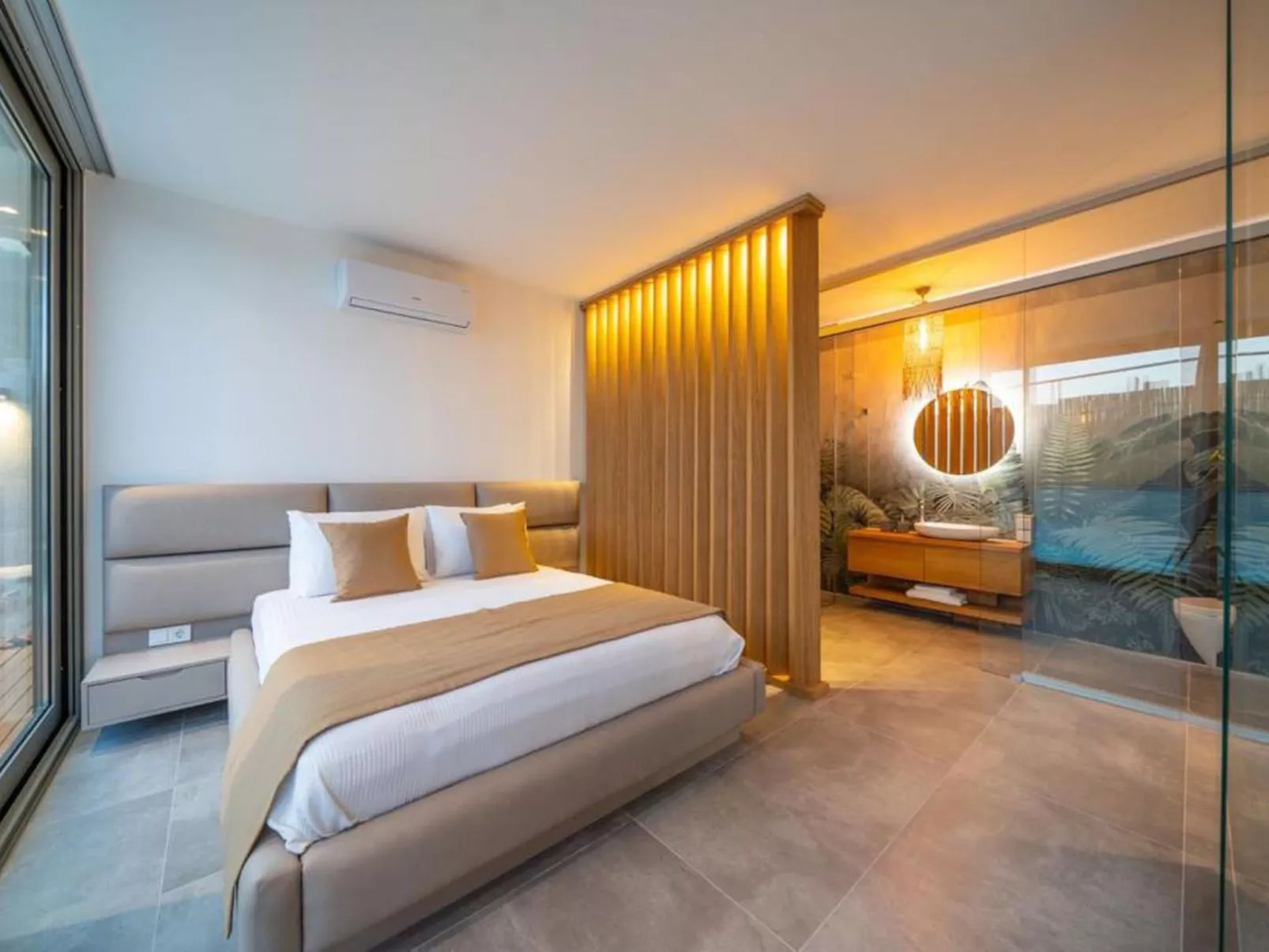 Schöne Villa mit großem Pool-Dedans