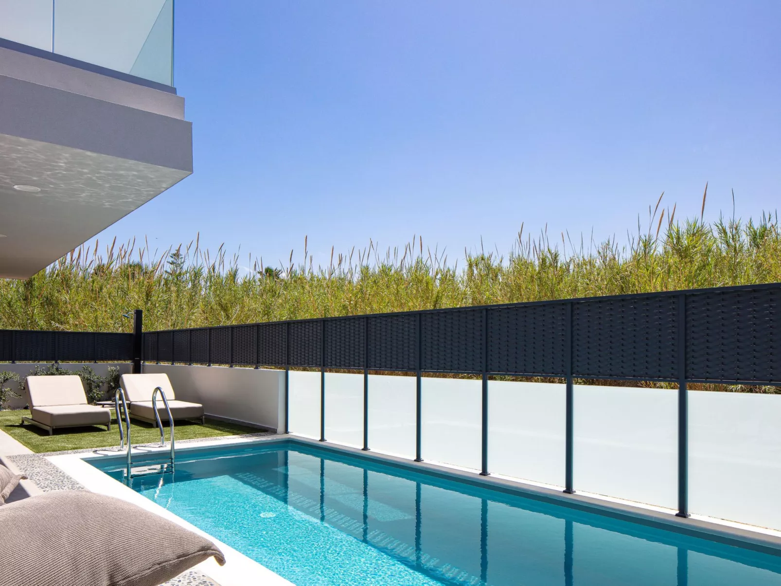 VillaSaints II - Elegante Pool-Villa in Strandnähe-Inside