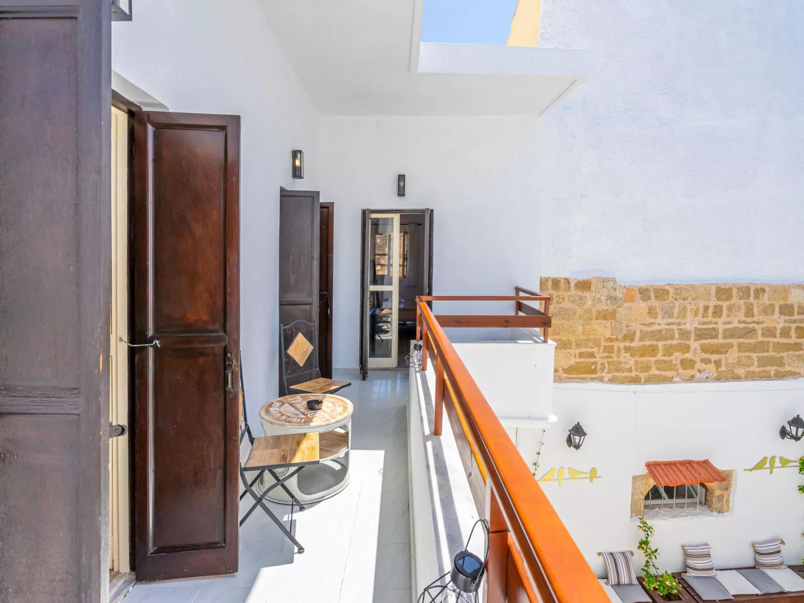 Mittelalterliche Gedichte-Dedans