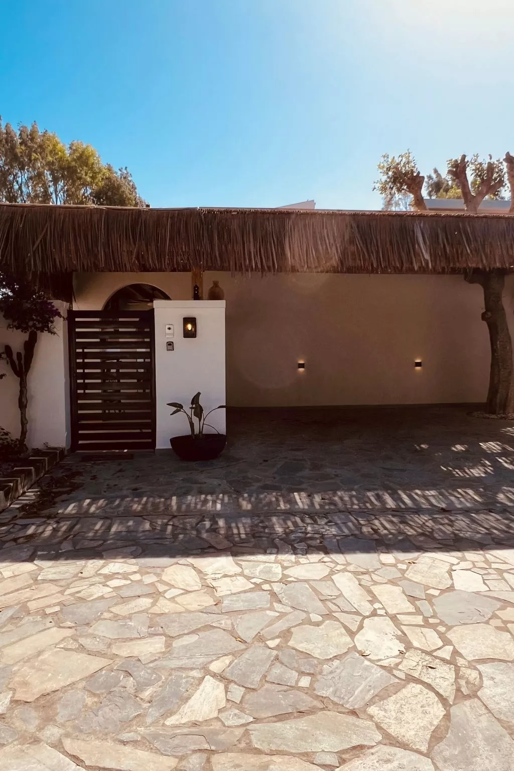 "Naya" mit eigenem Pool-Image-tags.info