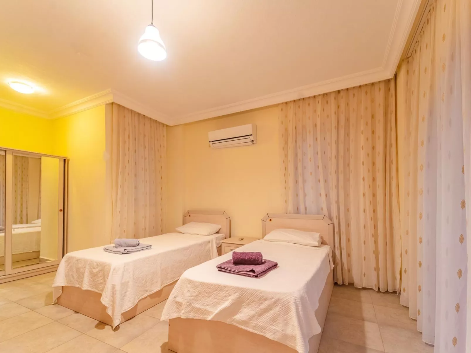 Villa aus Naturstein für 8 im Zentrum von Kalkan-Drinnen