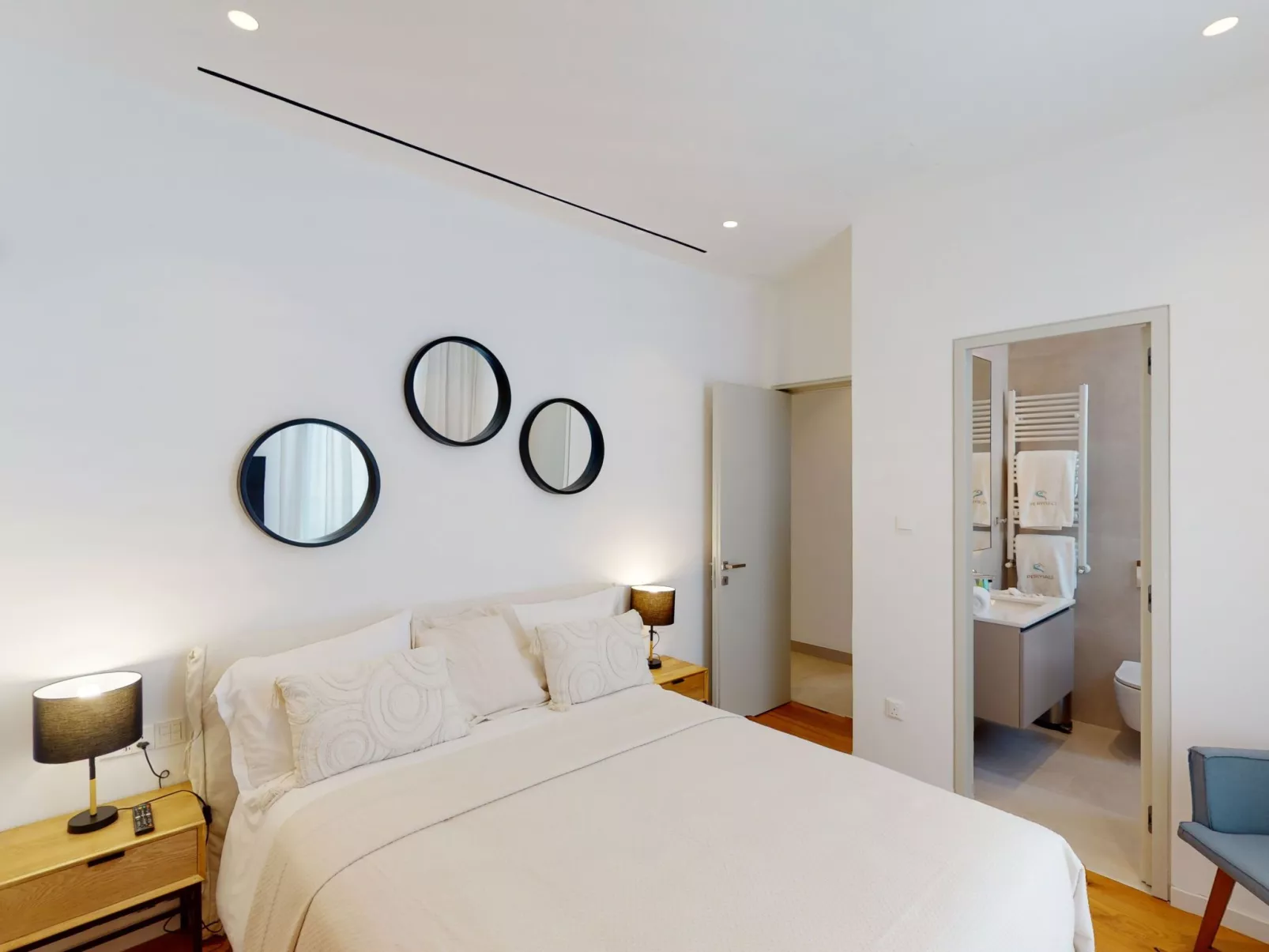 Periyiali Resort - Seitlicher Meerblick Terpsichori - 18-Drinnen