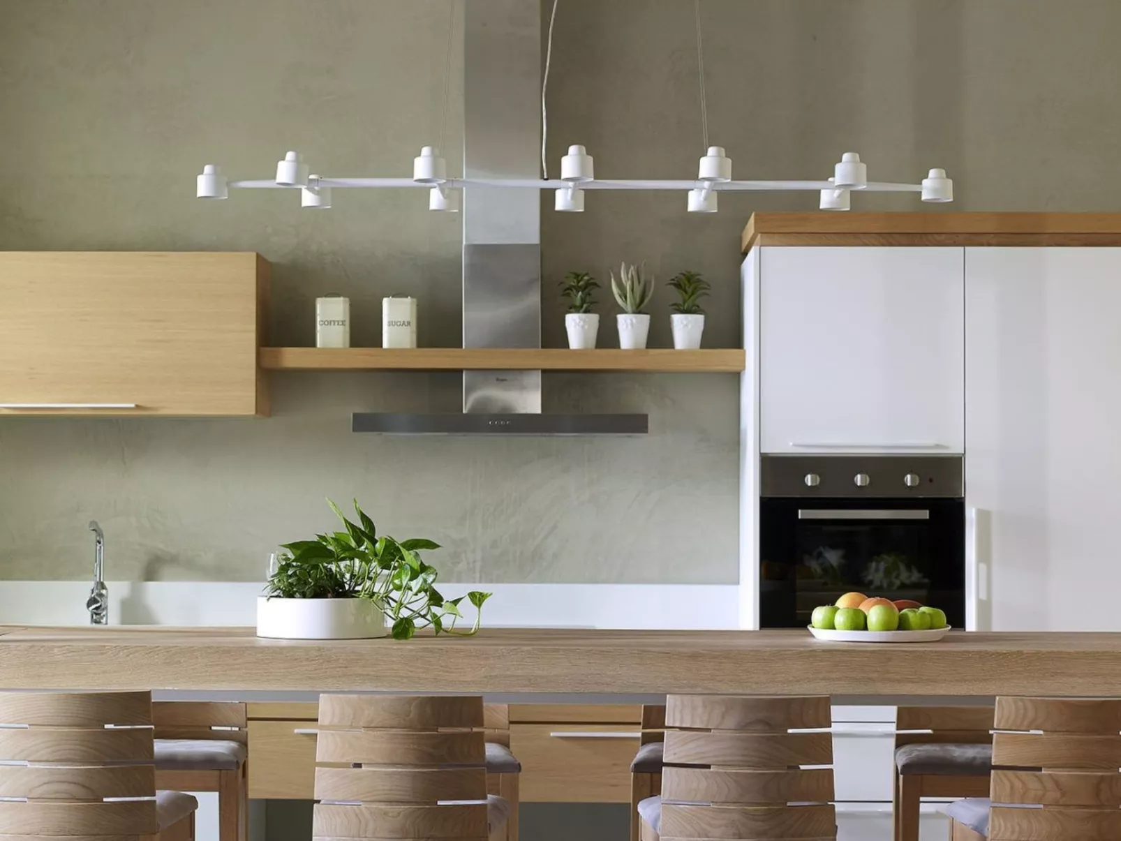 Youphoria Beachfront Estate-Dedans