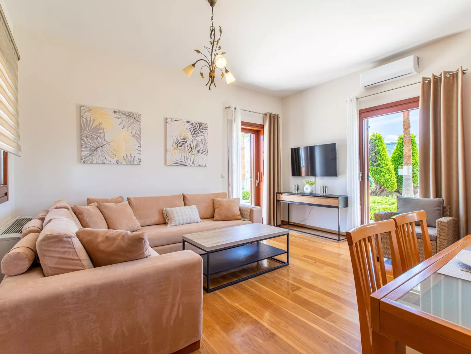 Cold Crest Haus-Image-tags.info