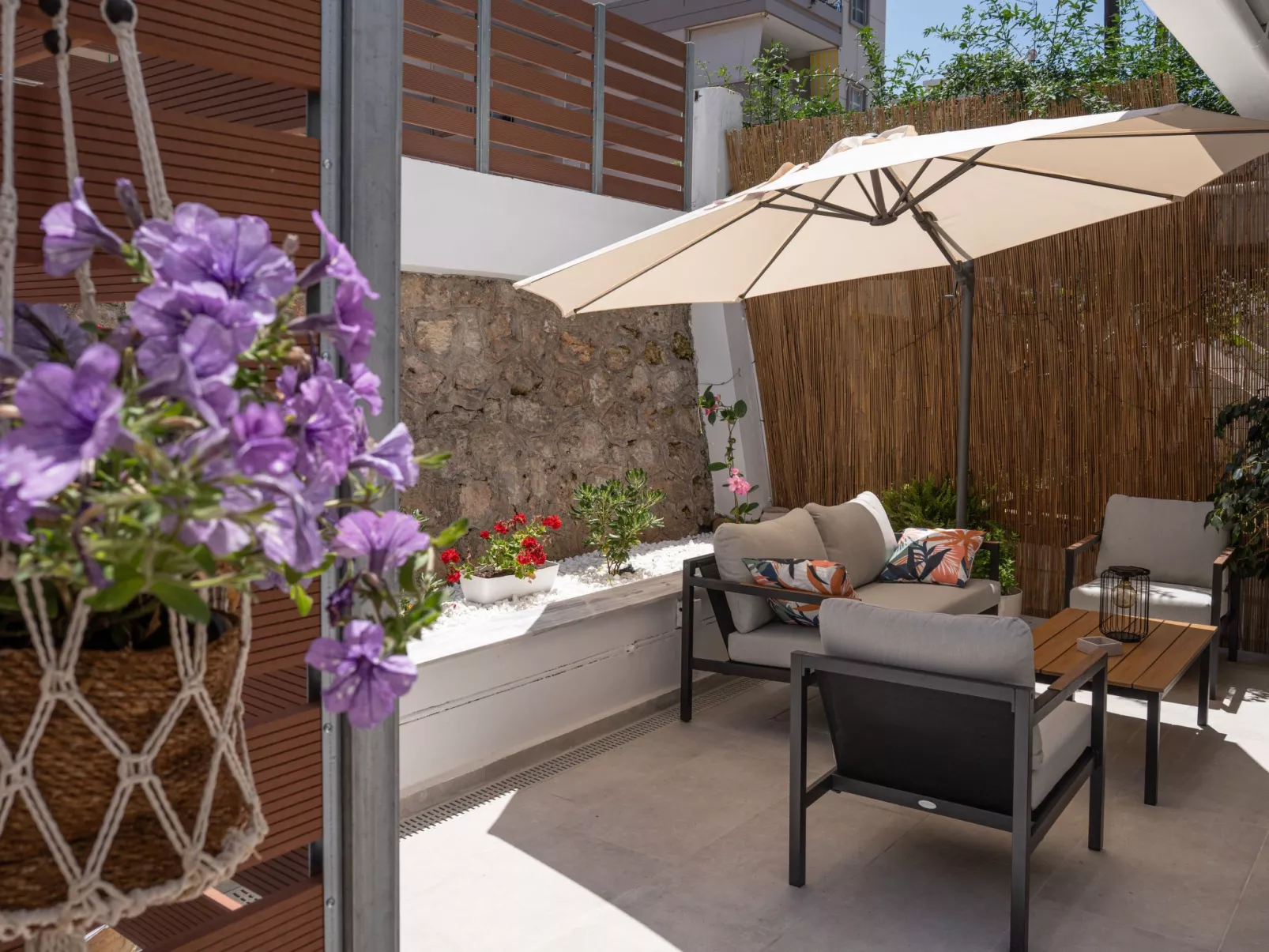 Der Garten von Zephyrus - Halepa-Inside