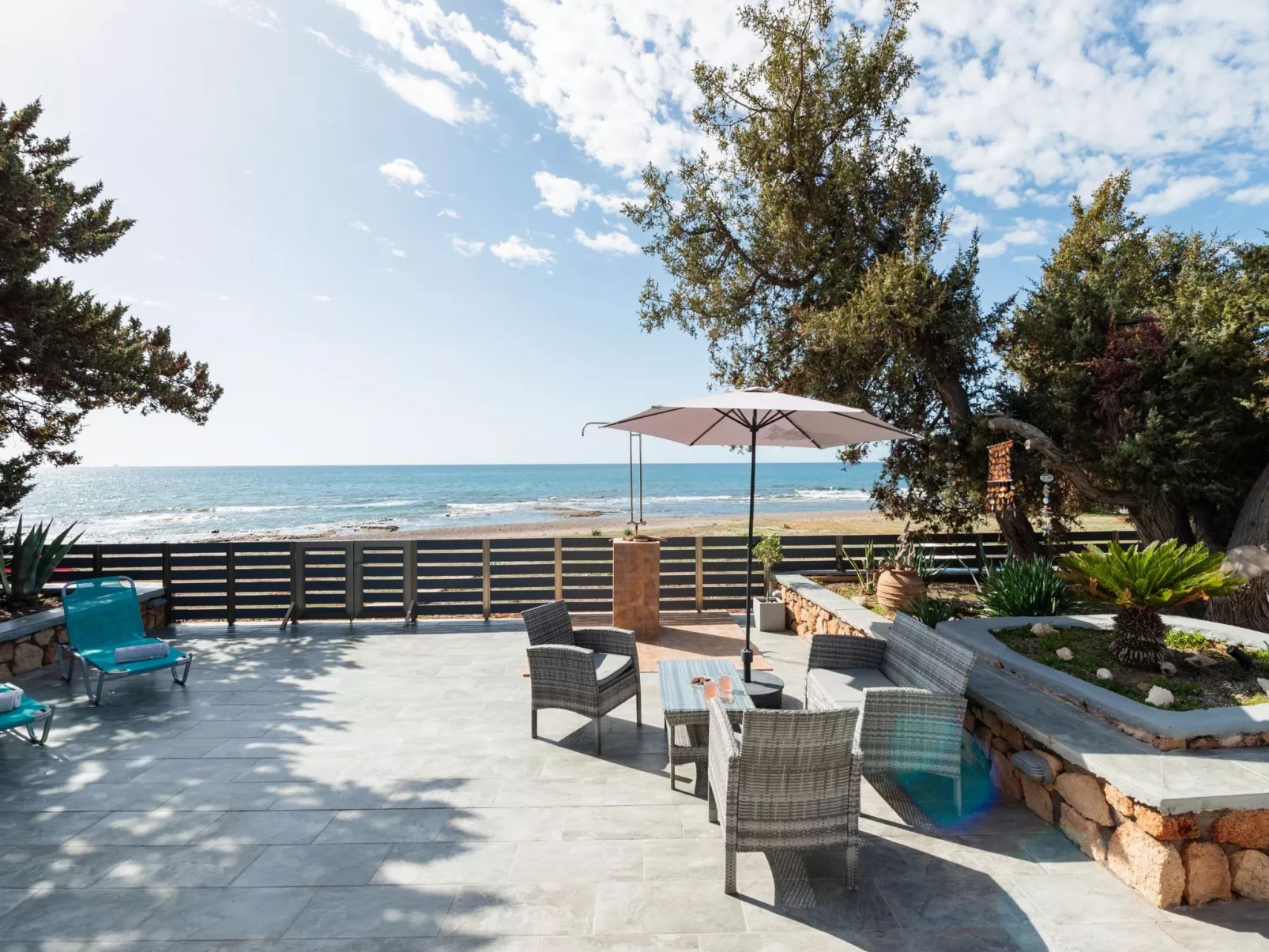 Villa Perla am Strand mit Meerblick-Outside