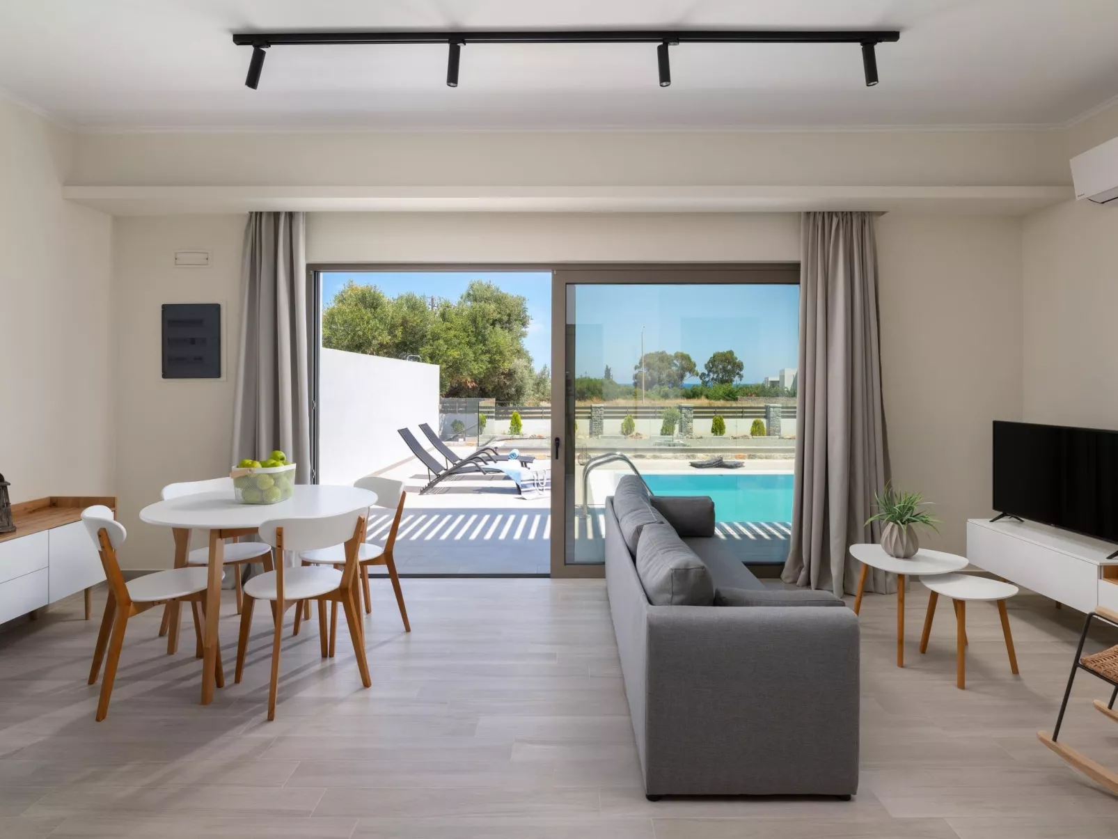 Armonia suites - Christos suite-Dedans