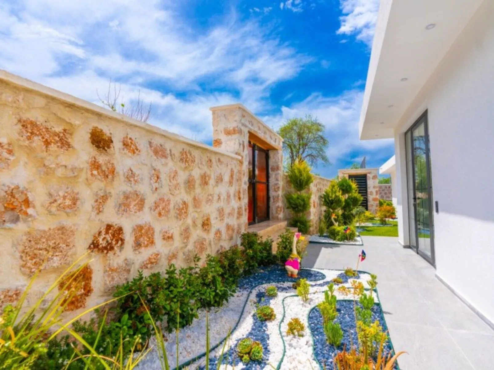 Ferz-Image-tags.info