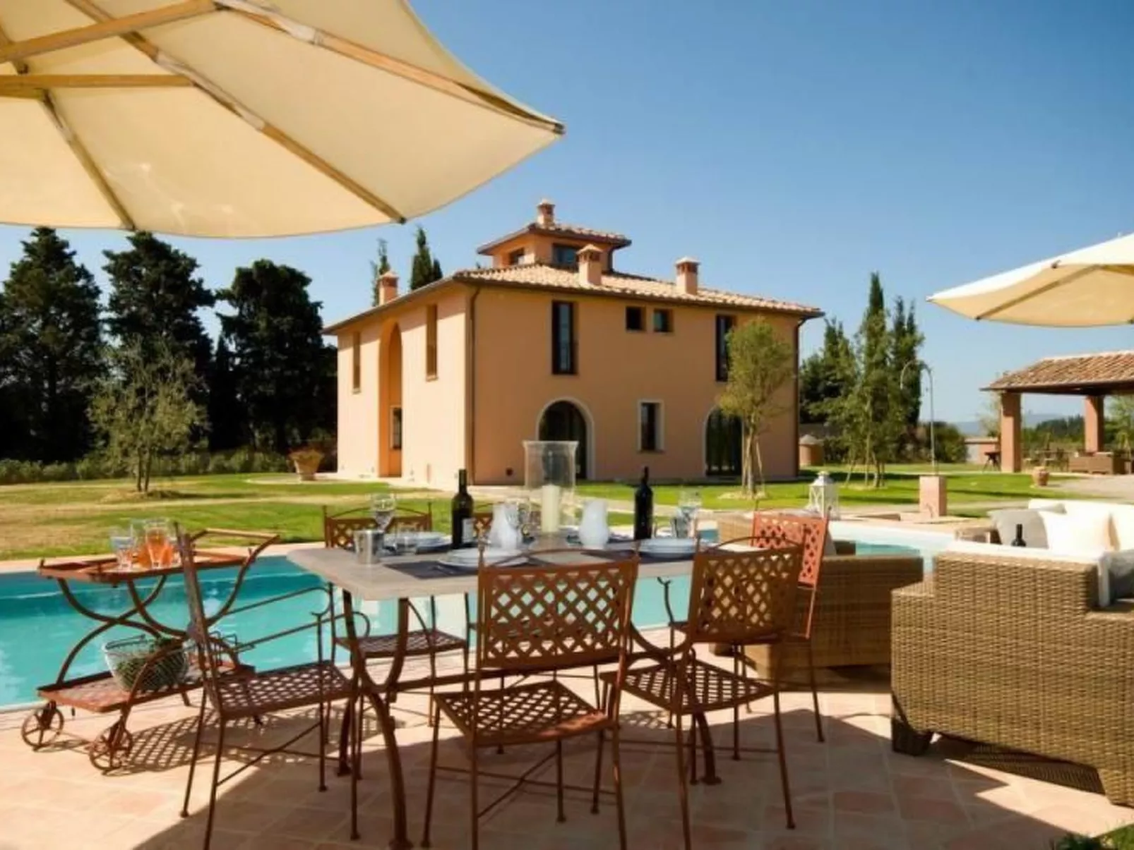 Villa Lestra Montelopio-Inside