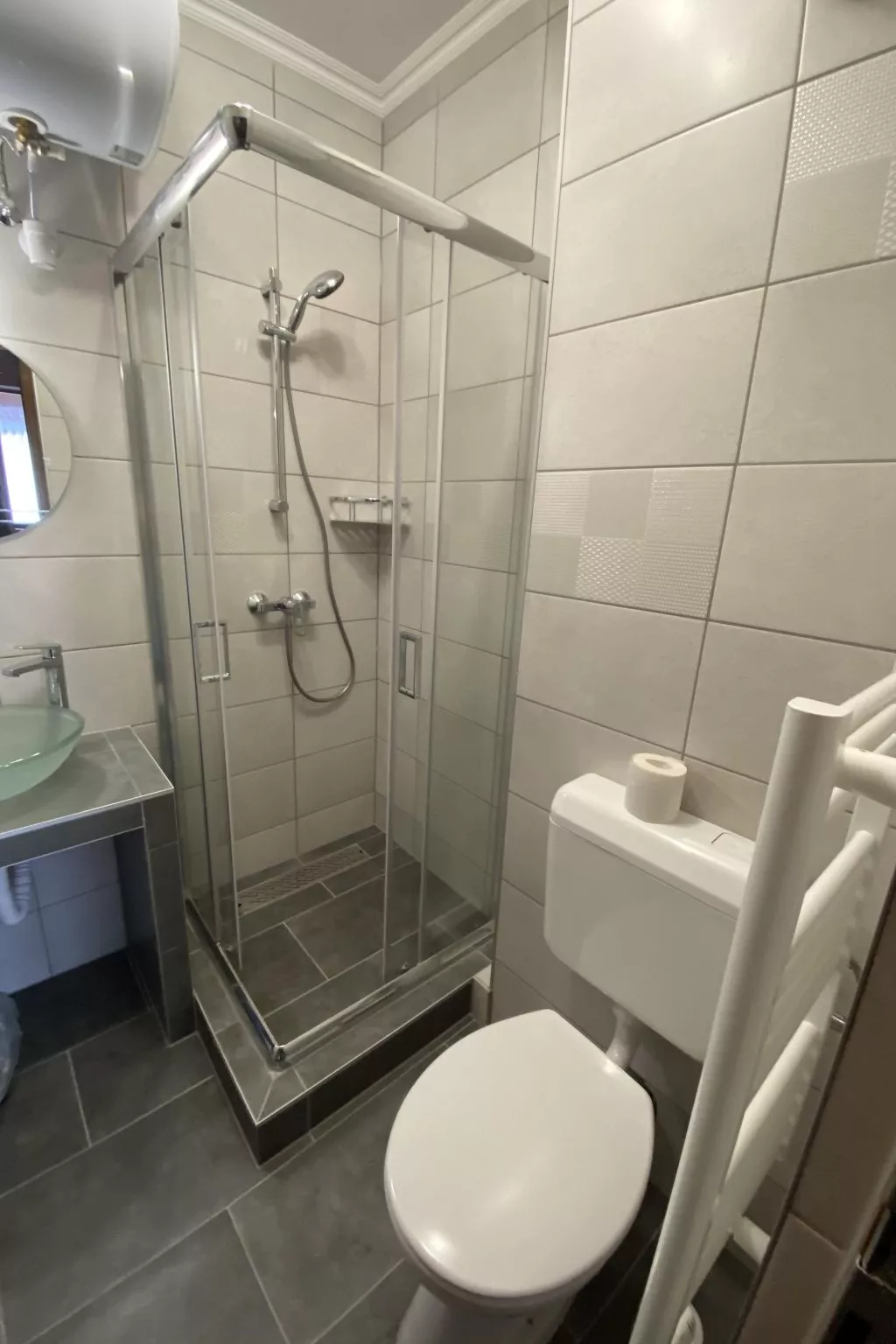 Dorina Wellness 2-Drinnen