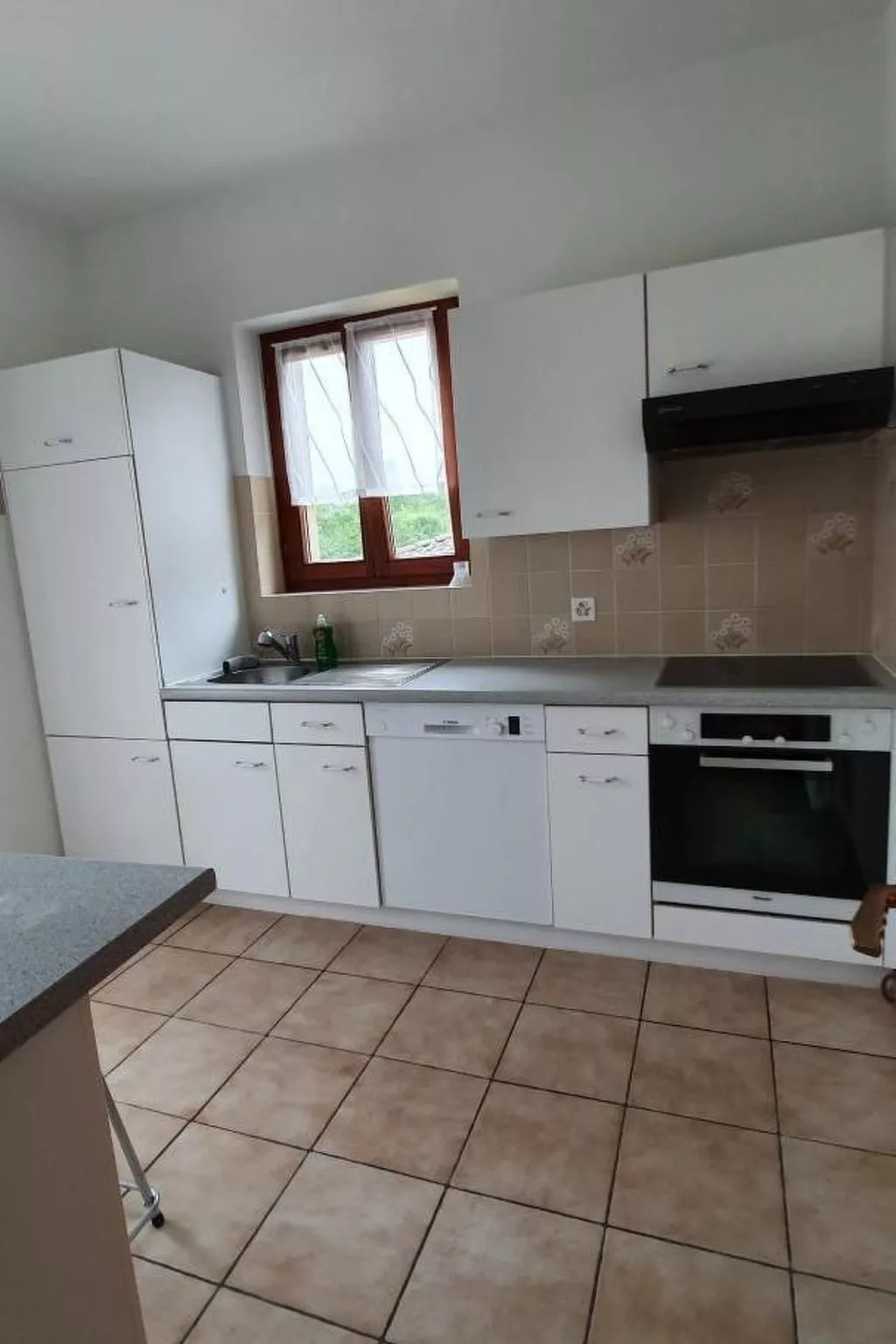 Mit Bergblick-Drinnen