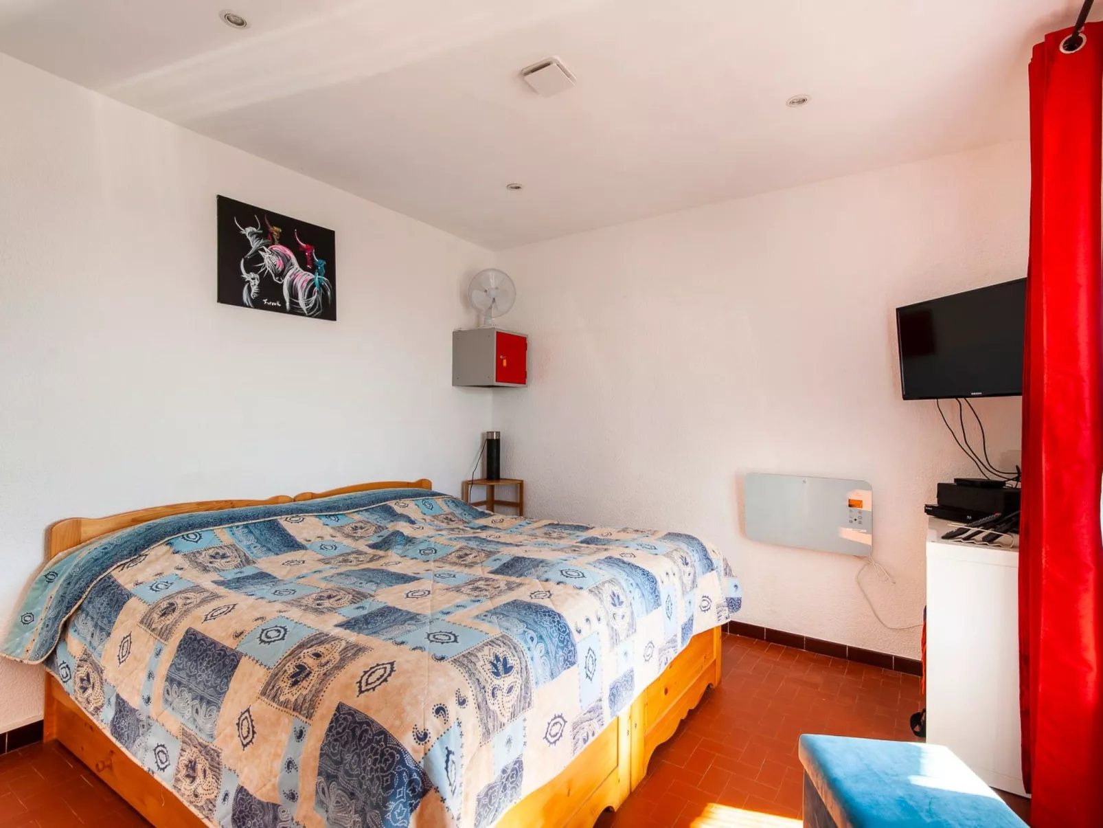 "Le Tau" mit Balkon-Drinnen