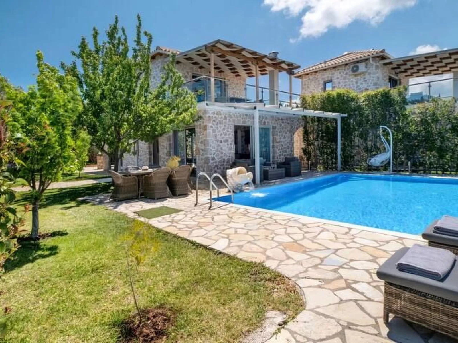 Luxuriöse Steinvilla Emily nahe dem Strand von Mylos-Image-tags.info